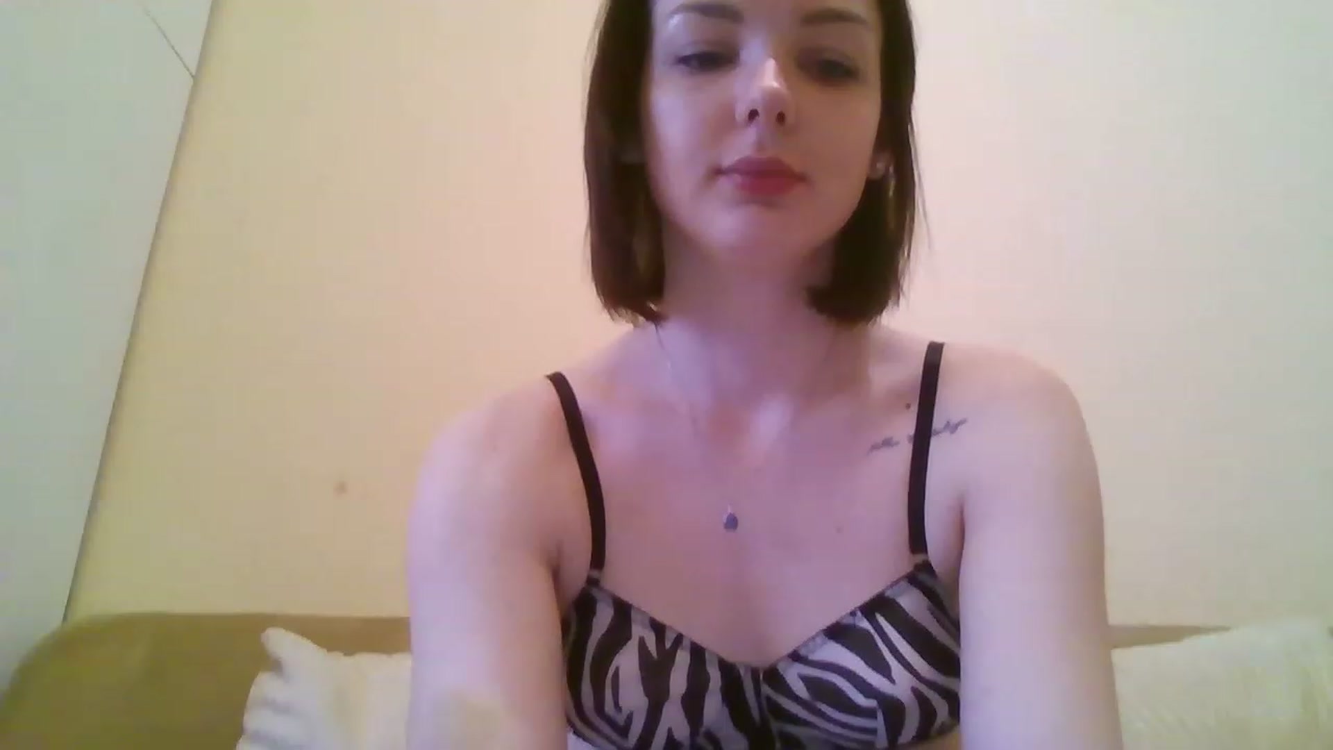 Gallery image thumbnail from RoxieSinner's myfreecams stream on, 02/15/2023, 11:05 image 7 of 20