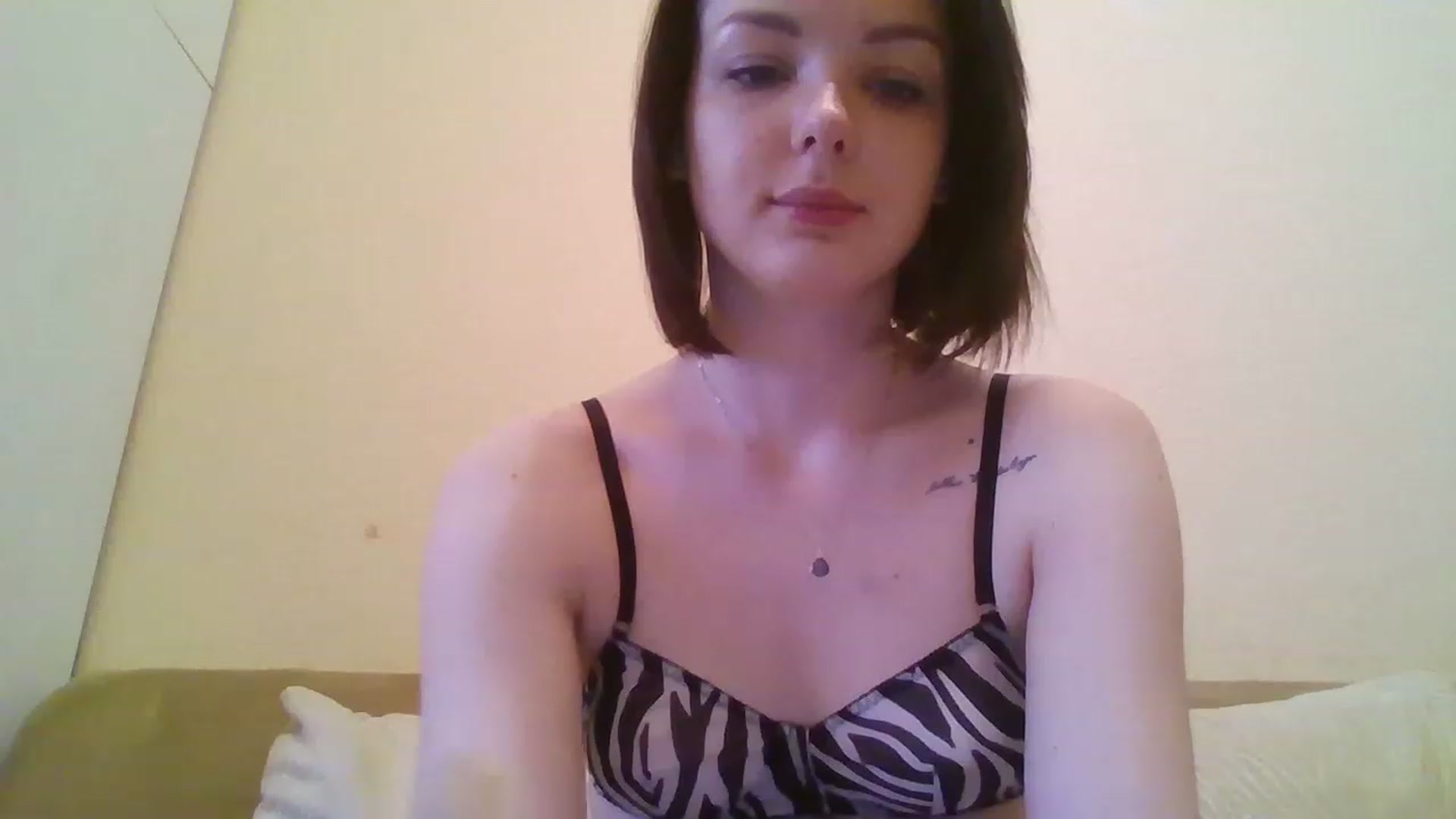Gallery image thumbnail from RoxieSinner's myfreecams stream on, 02/15/2023, 11:05 image 12 of 20
