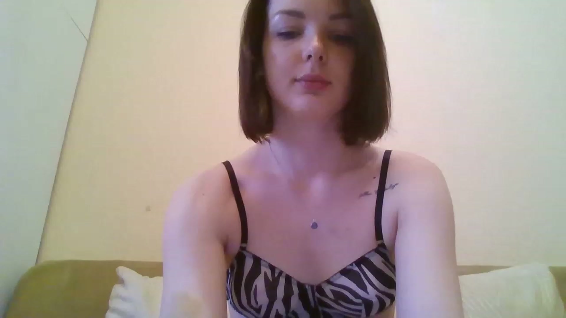 Gallery image thumbnail from RoxieSinner's myfreecams stream on, 02/15/2023, 11:05 image 1 of 20