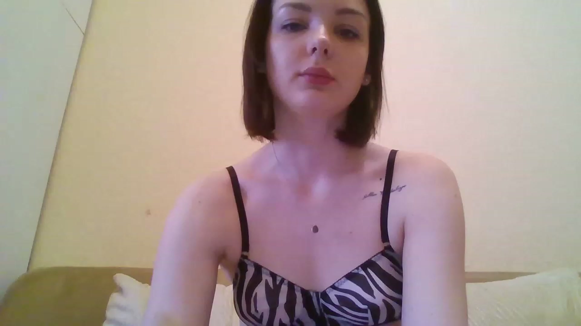 Gallery image thumbnail from RoxieSinner's myfreecams stream on, 02/15/2023, 11:05 image 9 of 20