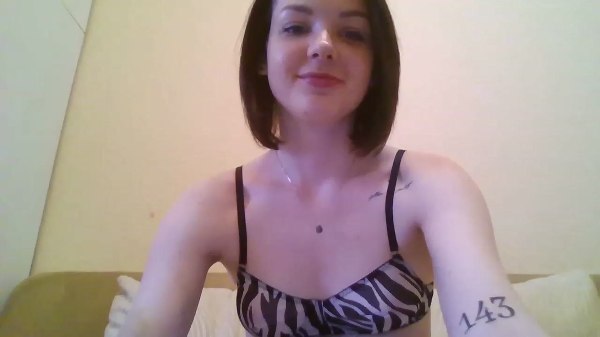 Gallery image thumbnail from RoxieSinner's myfreecams stream on, 02/15/2023, 11:46 image 20 of 20