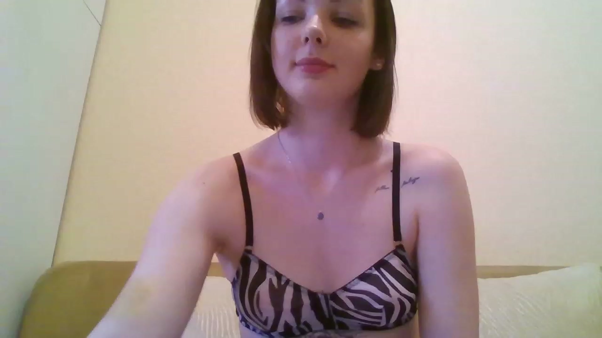 Gallery image thumbnail from RoxieSinner's myfreecams stream on, 02/15/2023, 12:43 image 19 of 20