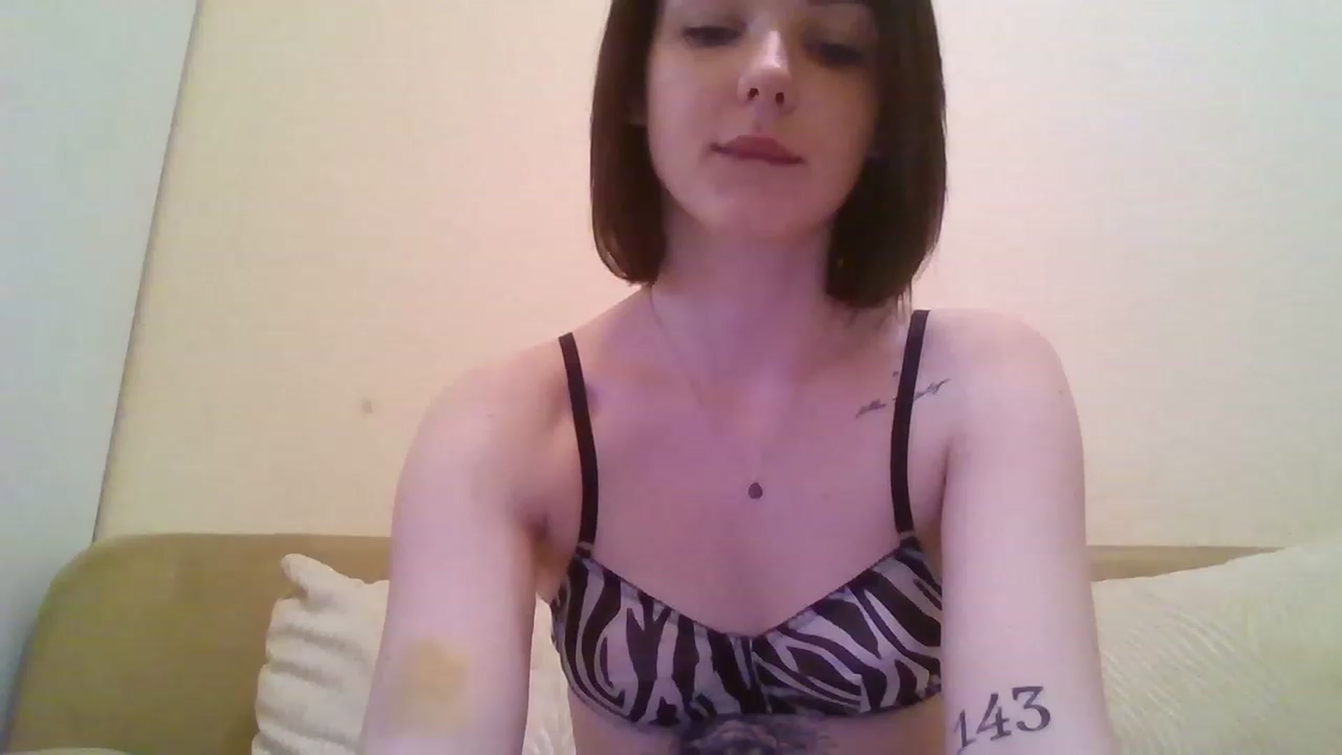 Gallery image thumbnail from RoxieSinner's myfreecams stream on, 02/15/2023, 14:24 image 16 of 20