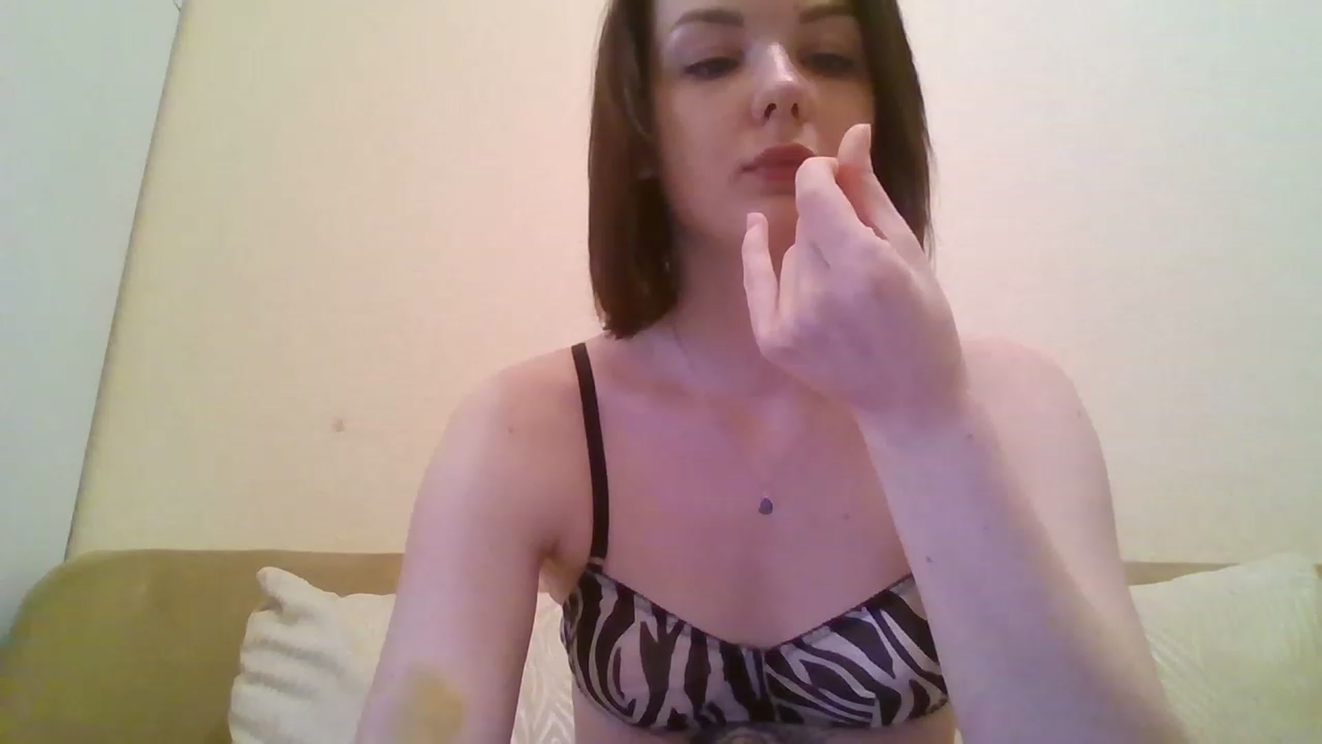 Gallery image thumbnail from RoxieSinner's myfreecams stream on, 02/15/2023, 14:24 image 1 of 20