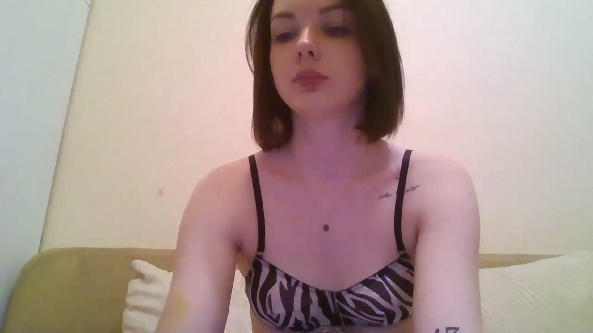 Gallery image thumbnail from RoxieSinner's myfreecams stream on, 02/15/2023, 15:03 image 20 of 20