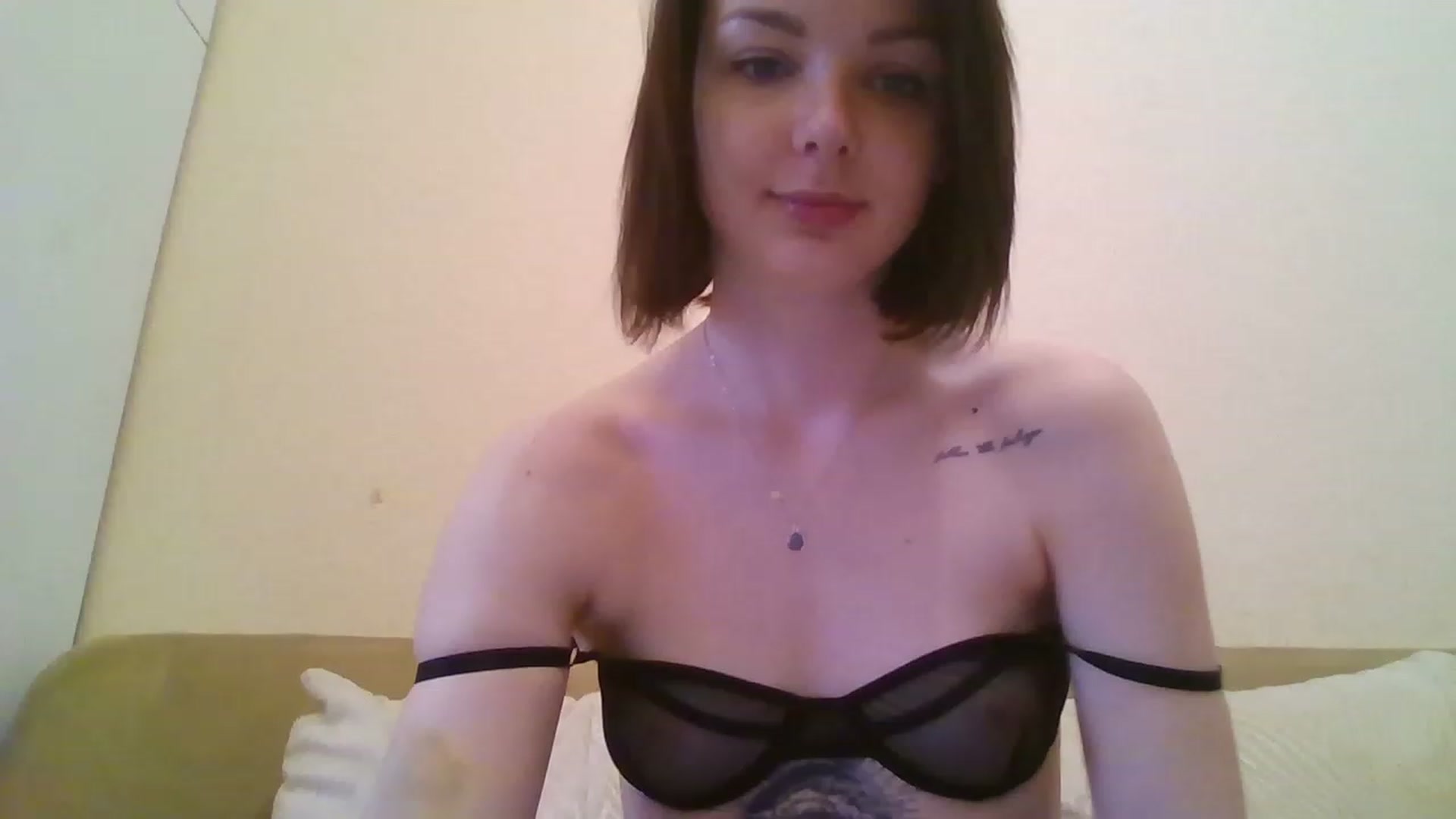 Gallery image thumbnail from RoxieSinner's myfreecams stream on, 02/16/2023, 10:15 image 9 of 20