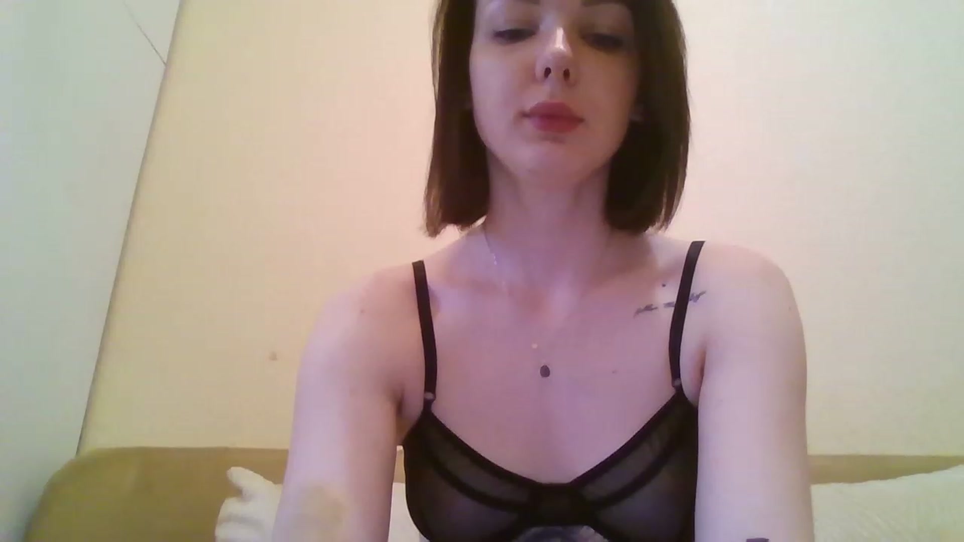 Gallery image thumbnail from RoxieSinner's myfreecams stream on, 02/16/2023, 10:15 image 3 of 20