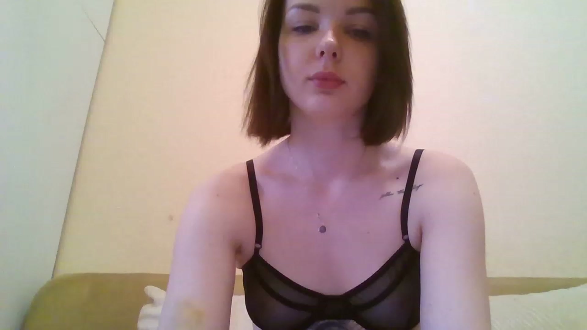 Gallery image thumbnail from RoxieSinner's myfreecams stream on, 02/16/2023, 10:15 image 1 of 20