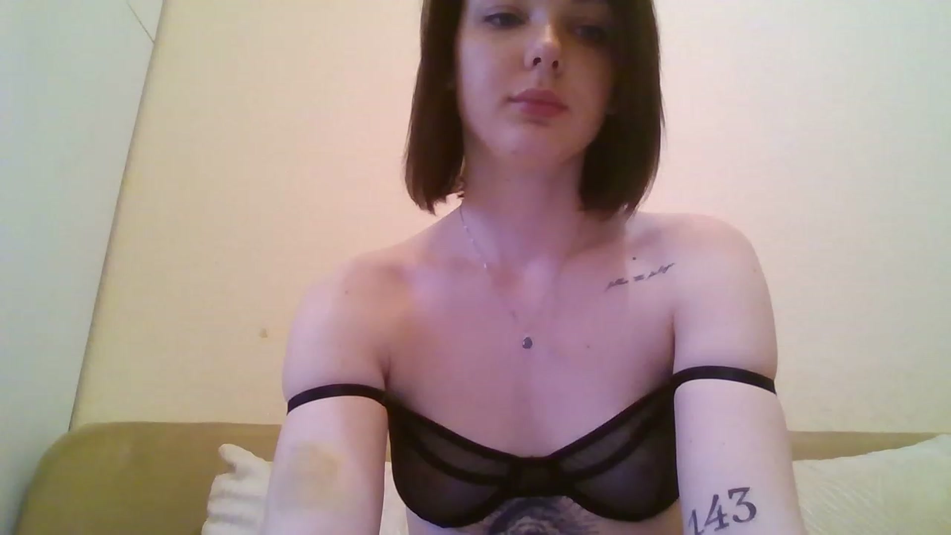 Gallery image thumbnail from RoxieSinner's myfreecams stream on, 02/16/2023, 10:15 image 13 of 20