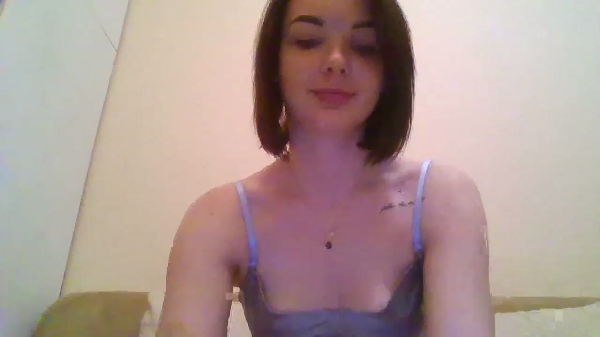 Gallery image thumbnail from RoxieSinner's myfreecams stream on, 02/18/2023, 10:28 image 8 of 20