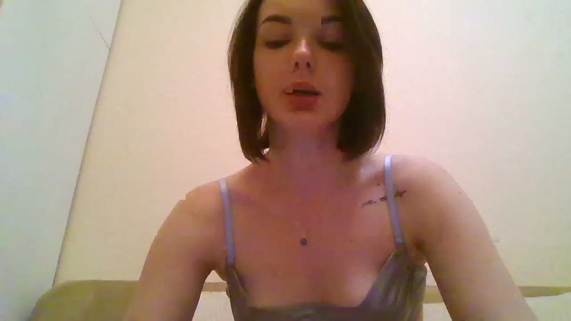 Gallery image thumbnail from RoxieSinner's myfreecams stream on, 02/18/2023, 10:28 image 20 of 20