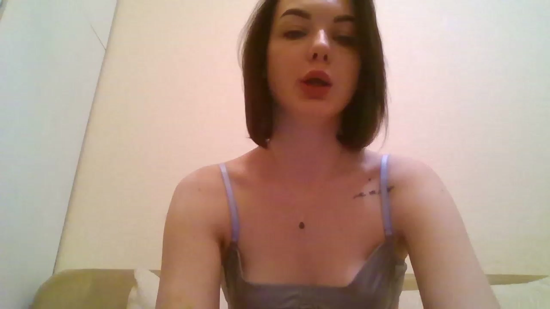 Gallery image thumbnail from RoxieSinner's myfreecams stream on, 02/18/2023, 11:45 image 1 of 20