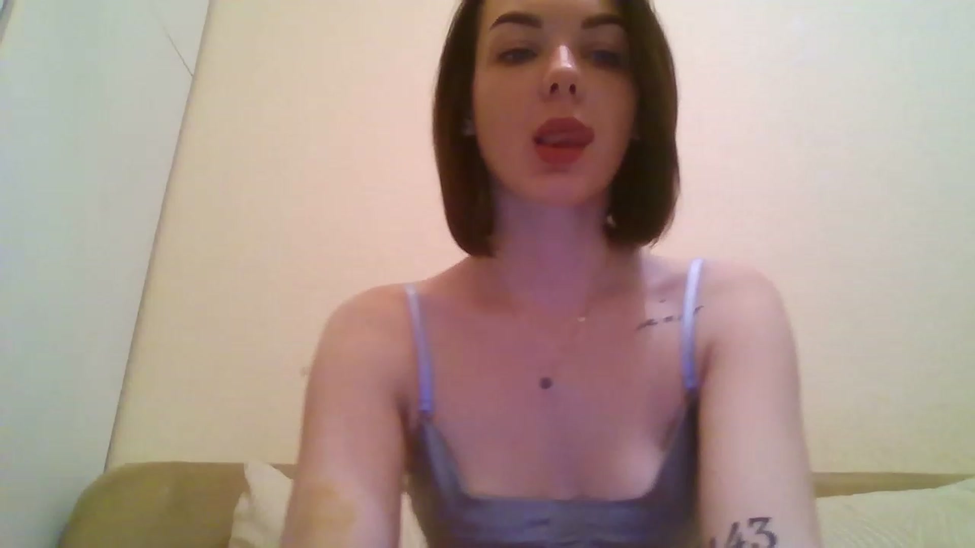 Gallery image thumbnail from RoxieSinner's myfreecams stream on, 02/18/2023, 11:45 image 19 of 20