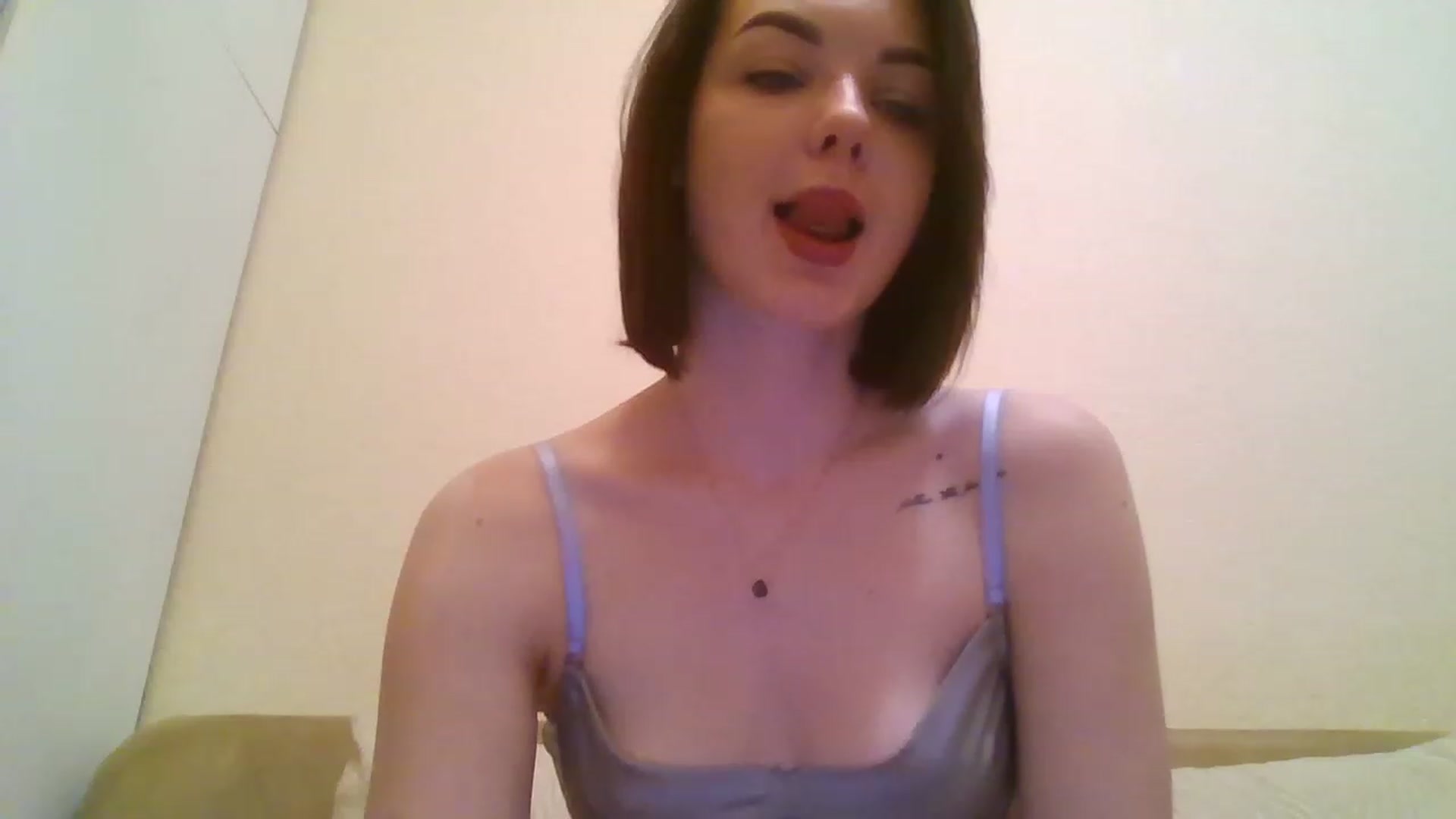 Gallery image thumbnail from RoxieSinner's myfreecams stream on, 02/18/2023, 11:45 image 6 of 20