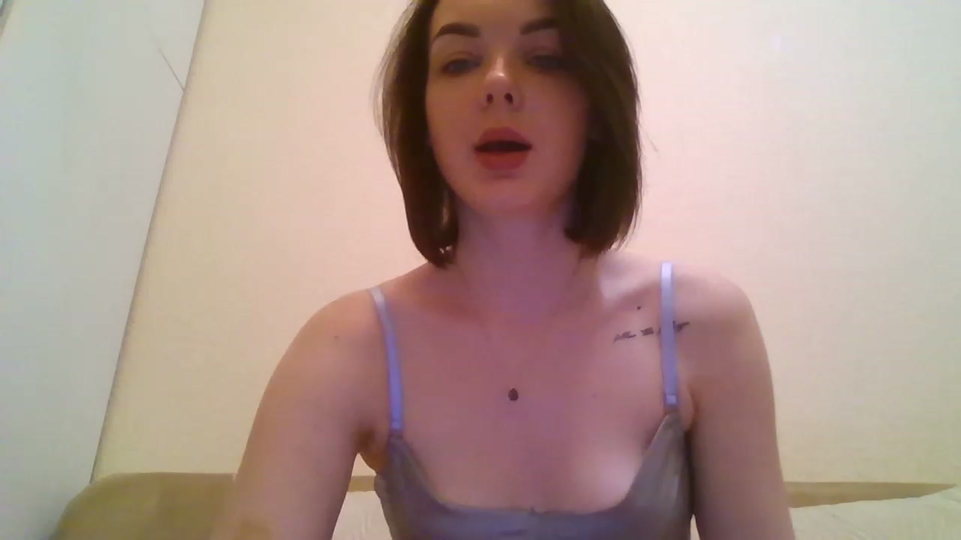 Gallery image thumbnail from RoxieSinner's myfreecams stream on, 02/18/2023, 11:45 image 3 of 20