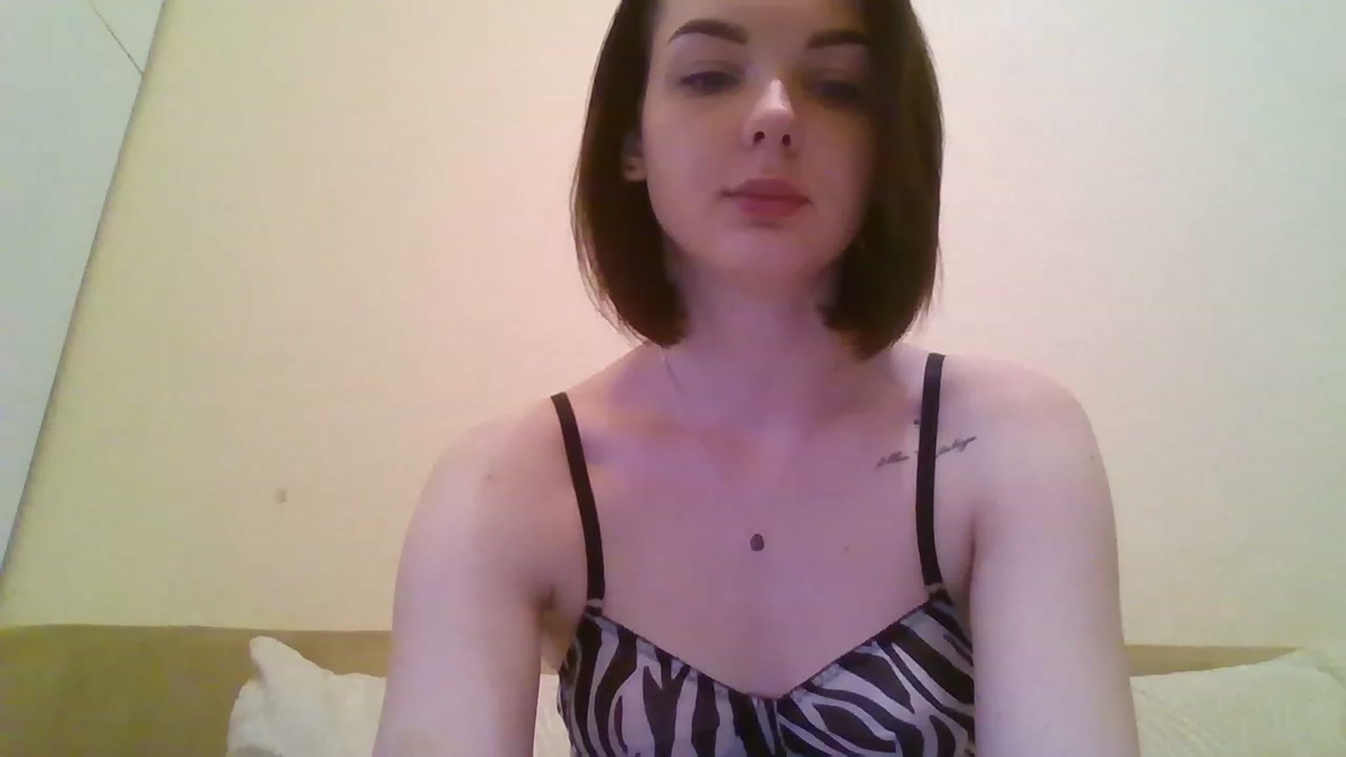 Gallery image thumbnail from RoxieSinner's myfreecams stream on, 02/19/2023, 12:27 image 20 of 20