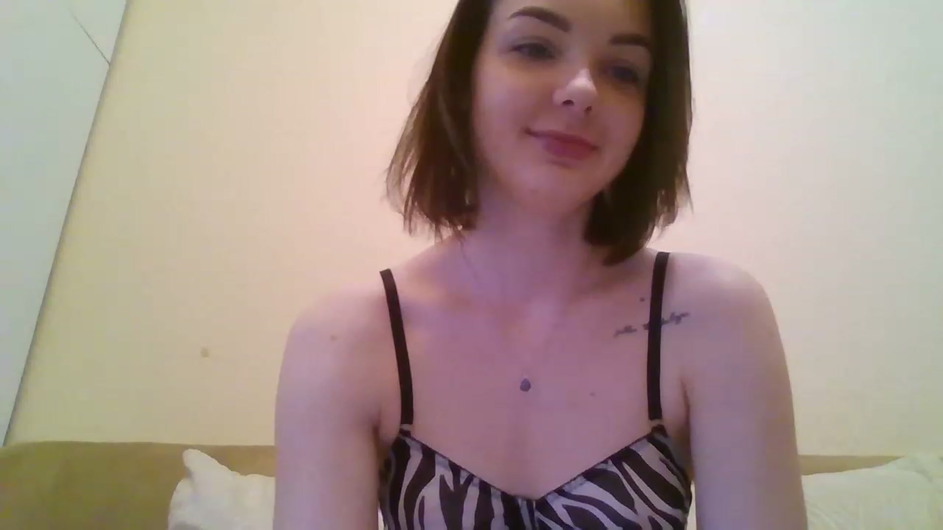 Gallery image thumbnail from RoxieSinner's myfreecams stream on, 02/19/2023, 12:27 image 4 of 20