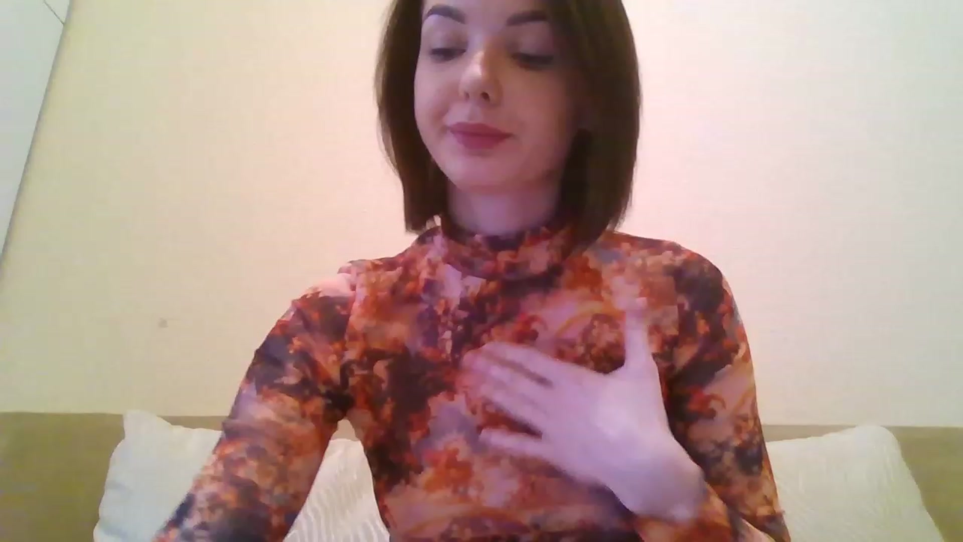 Gallery image thumbnail from RoxieSinner's myfreecams stream on, 02/20/2023, 12:44 image 14 of 20