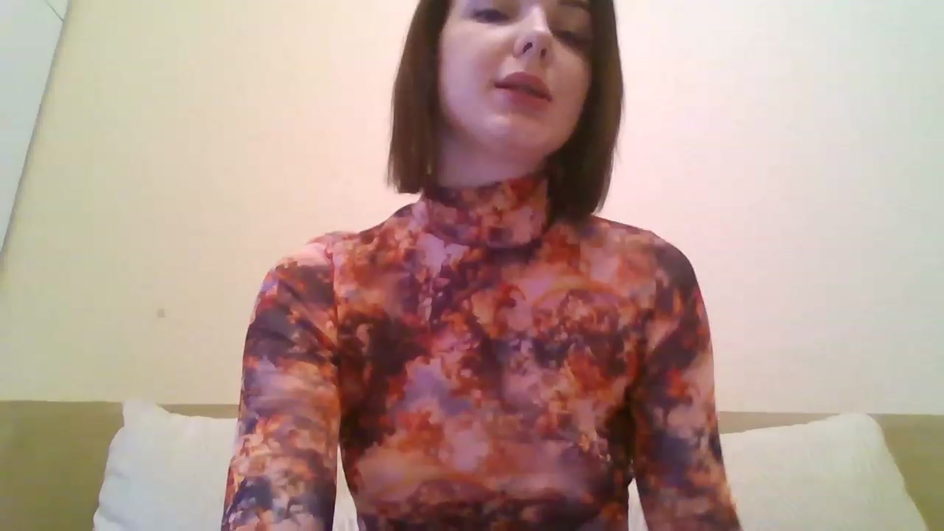 Gallery image thumbnail from RoxieSinner's myfreecams stream on, 02/20/2023, 12:44 image 8 of 20