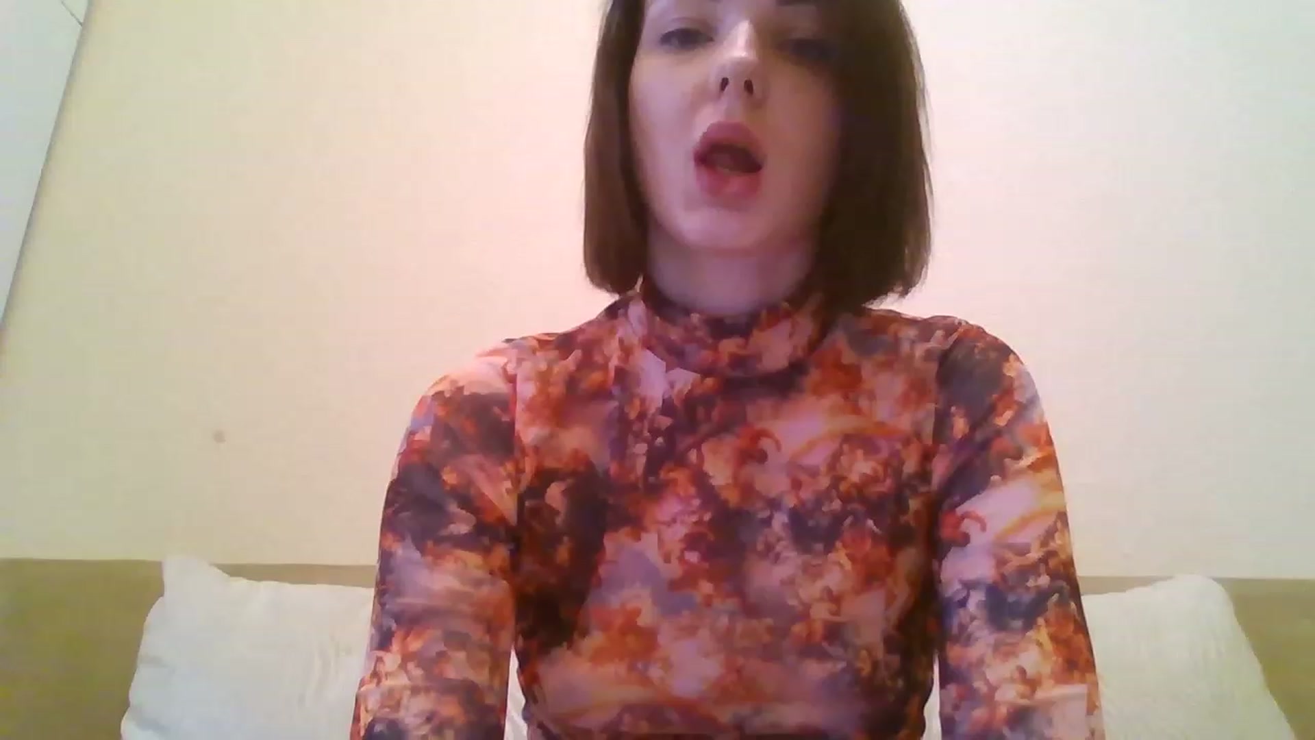 Gallery image thumbnail from RoxieSinner's myfreecams stream on, 02/20/2023, 12:44 image 16 of 20