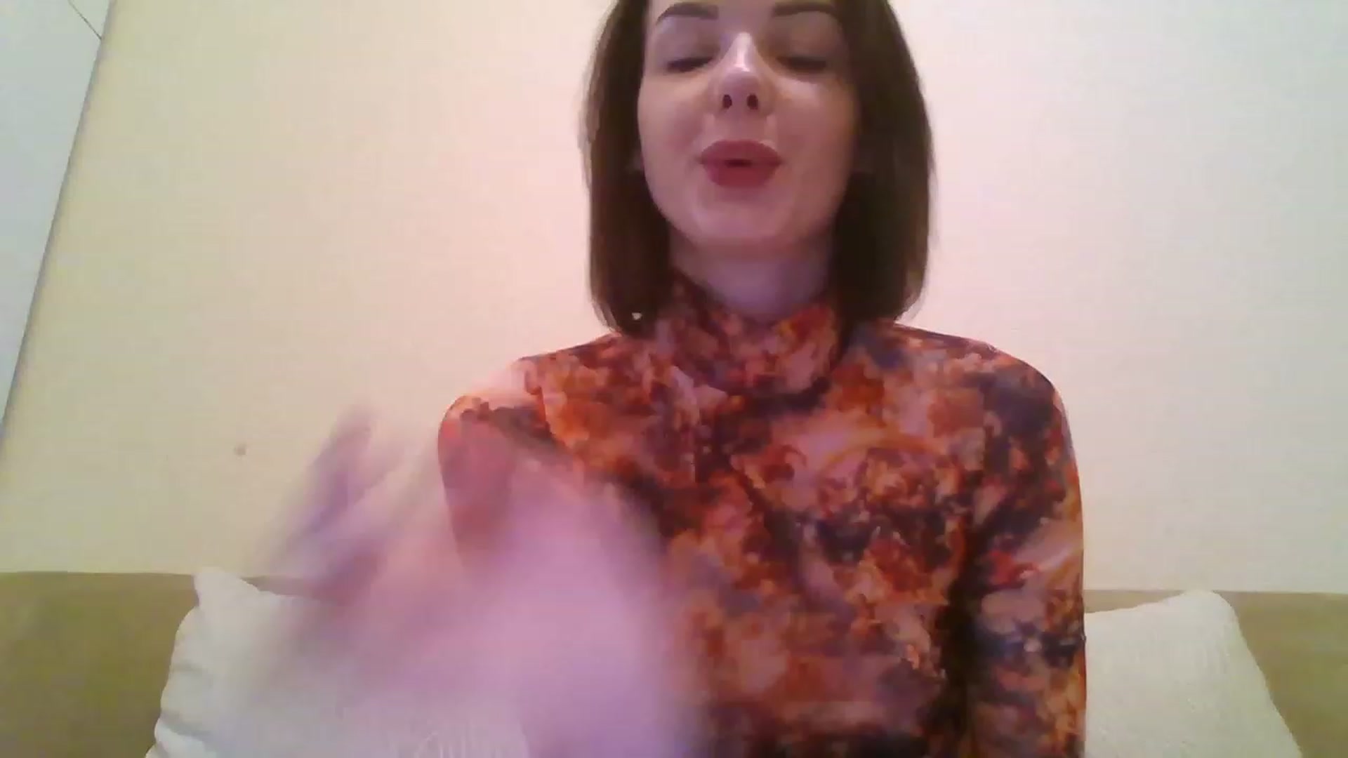 Gallery image thumbnail from RoxieSinner's myfreecams stream on, 02/20/2023, 13:40 image 13 of 20