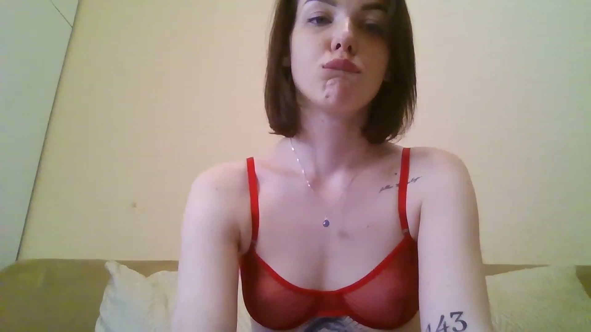 Gallery image thumbnail from RoxieSinner's myfreecams stream on, 02/22/2023, 12:52 image 17 of 20