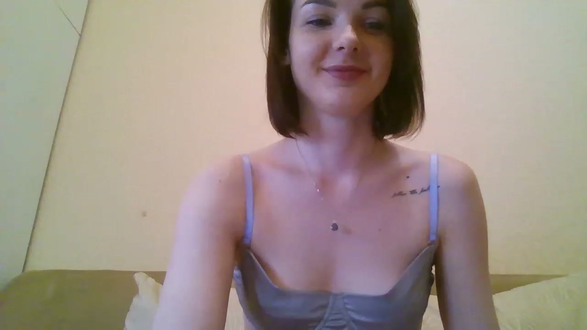 Gallery image thumbnail from RoxieSinner's myfreecams stream on, 02/26/2023, 10:50 image 16 of 20