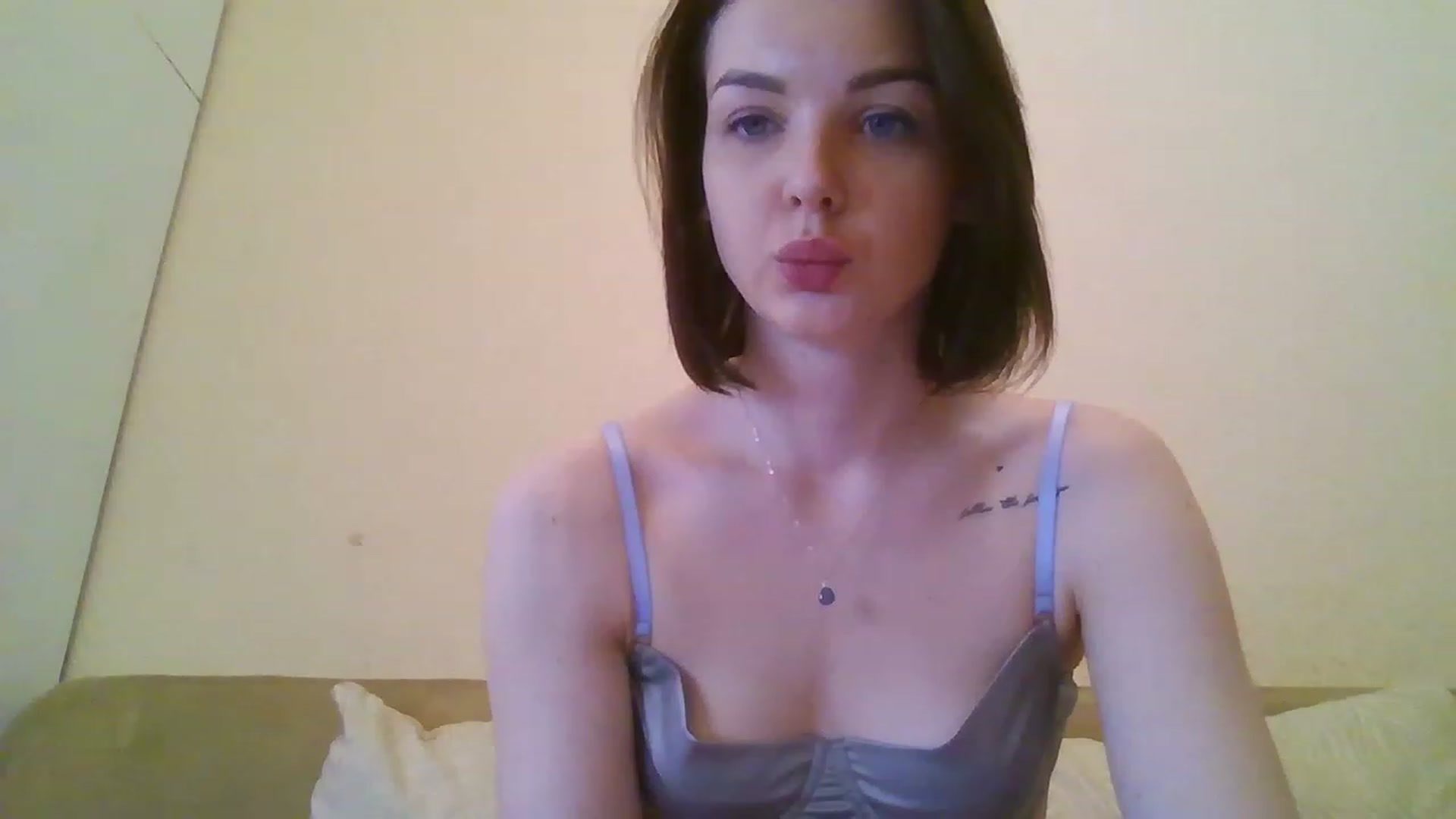 Gallery image thumbnail from RoxieSinner's myfreecams stream on, 02/26/2023, 10:50 image 1 of 20