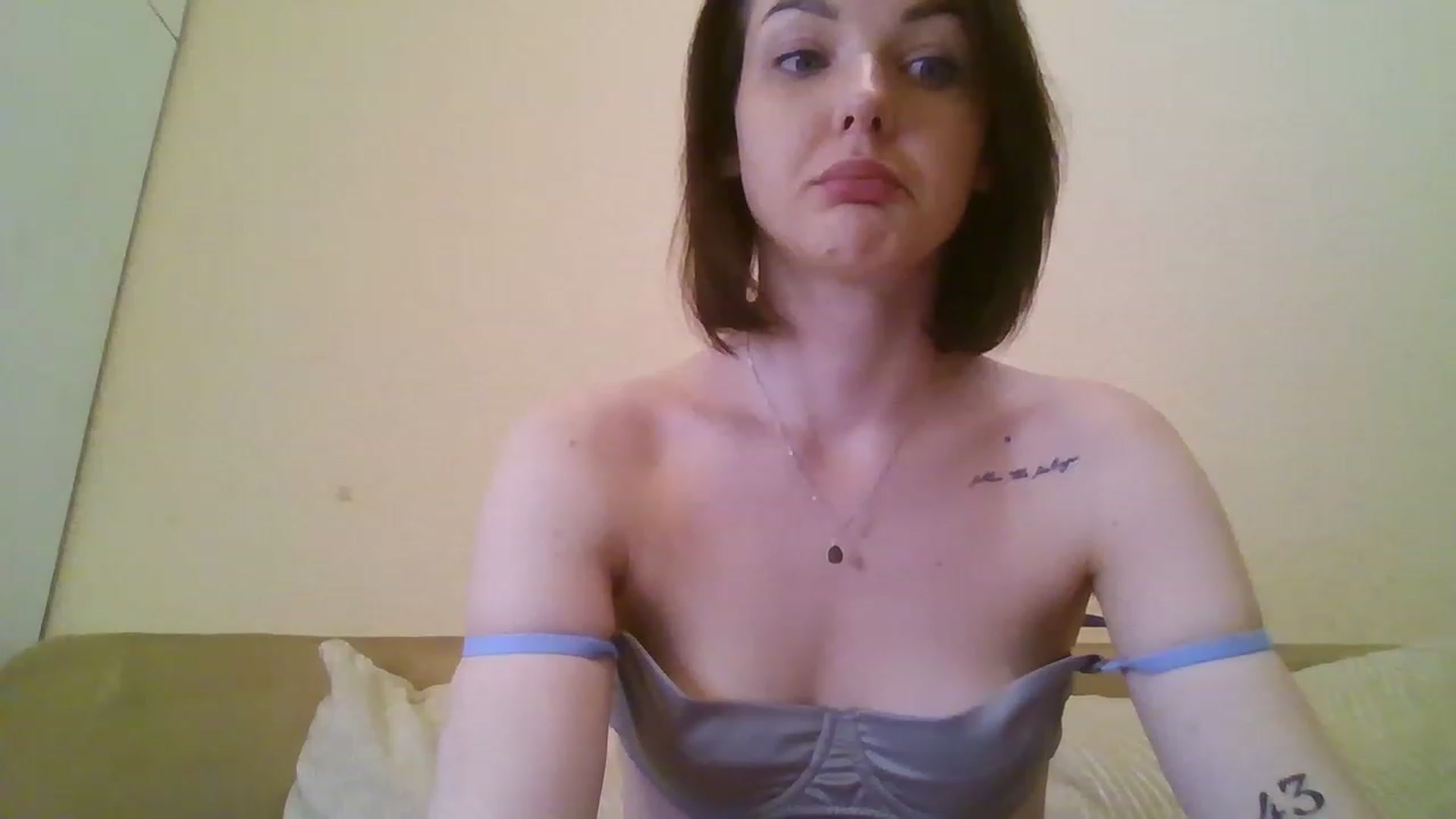 Gallery image thumbnail from RoxieSinner's myfreecams stream on, 02/26/2023, 12:06 image 2 of 20