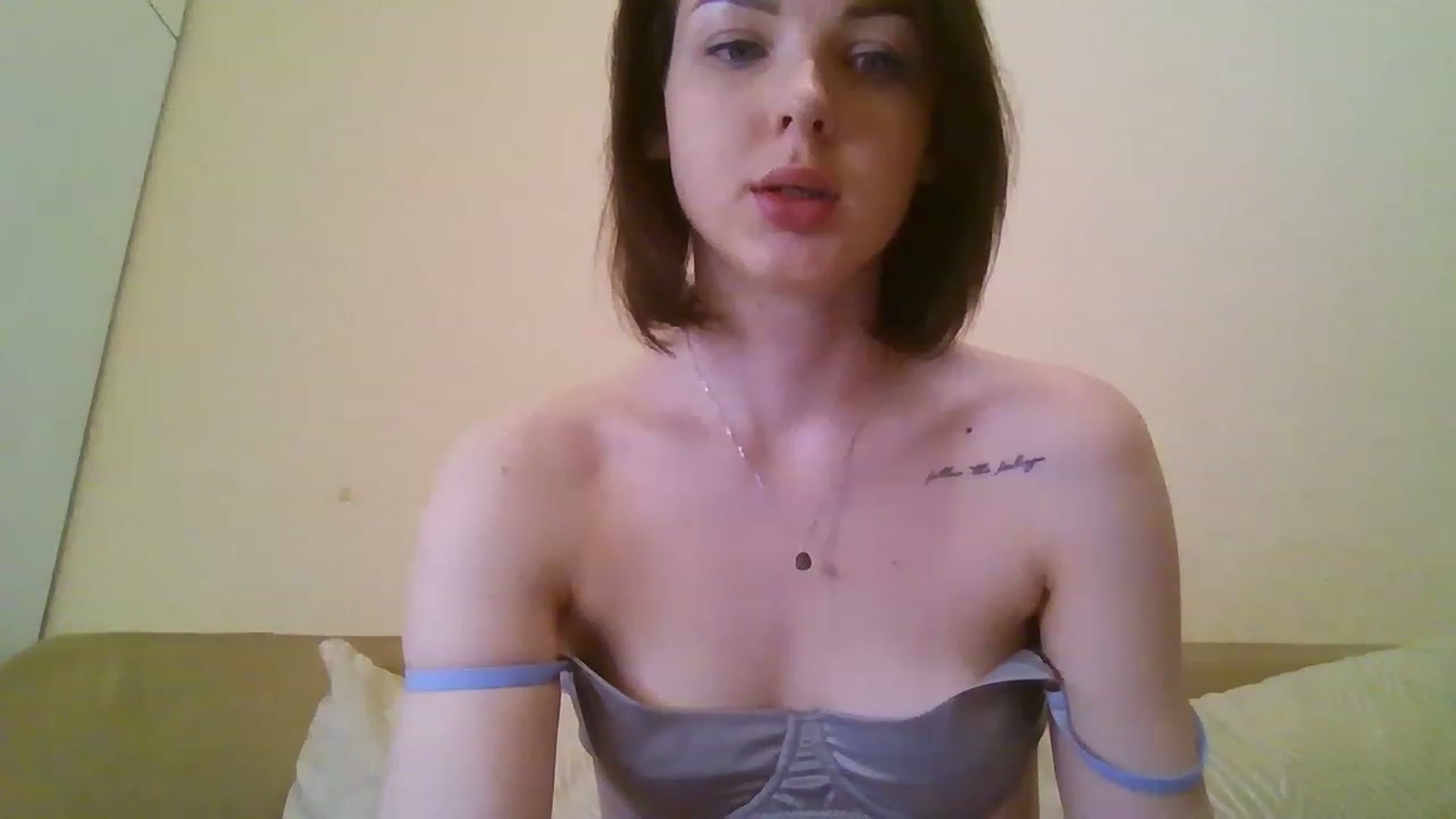 Gallery image thumbnail from RoxieSinner's myfreecams stream on, 02/26/2023, 12:06 image 4 of 20