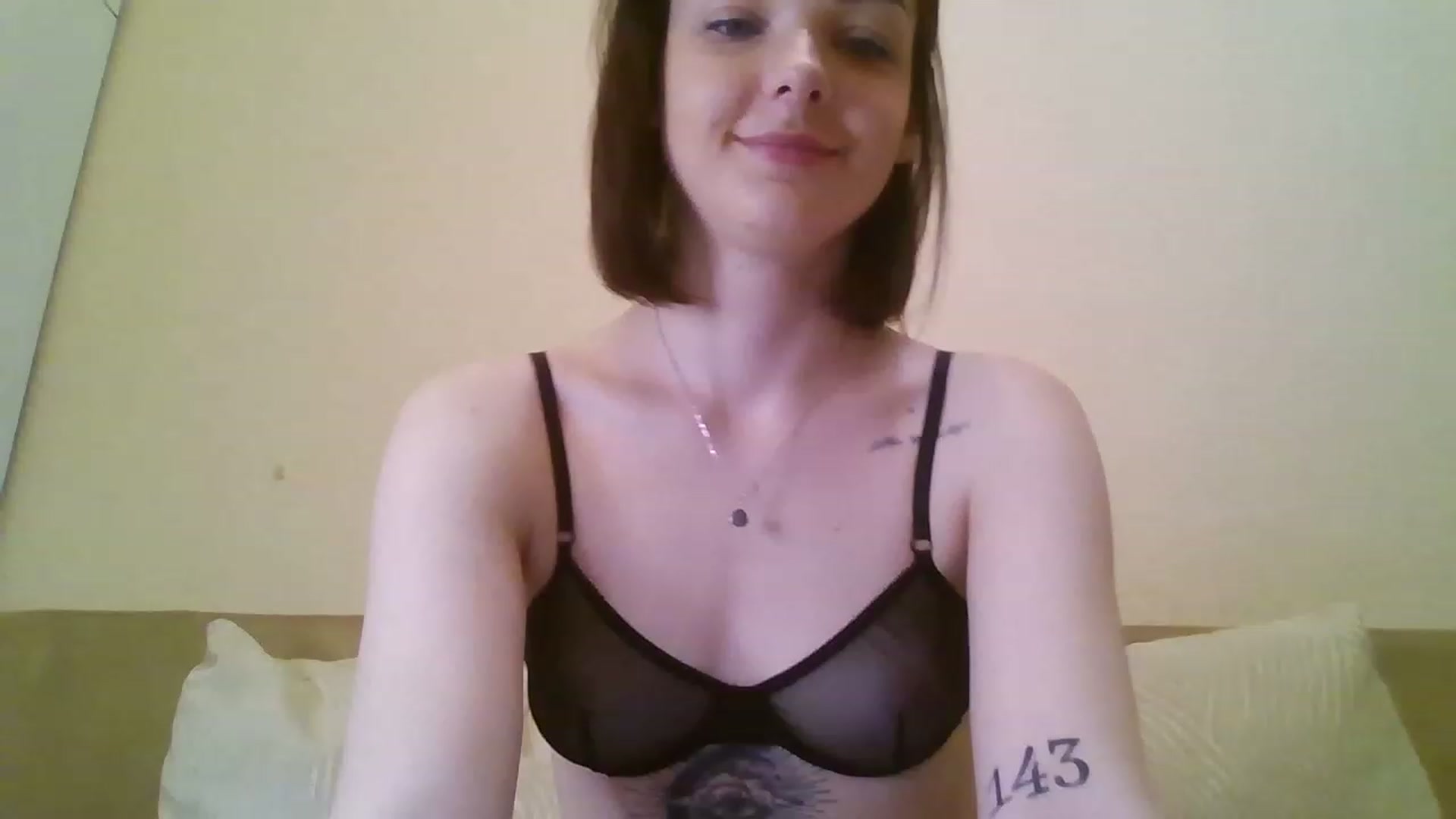 Gallery image thumbnail from RoxieSinner's myfreecams stream on, 03/01/2023, 12:55 image 9 of 20