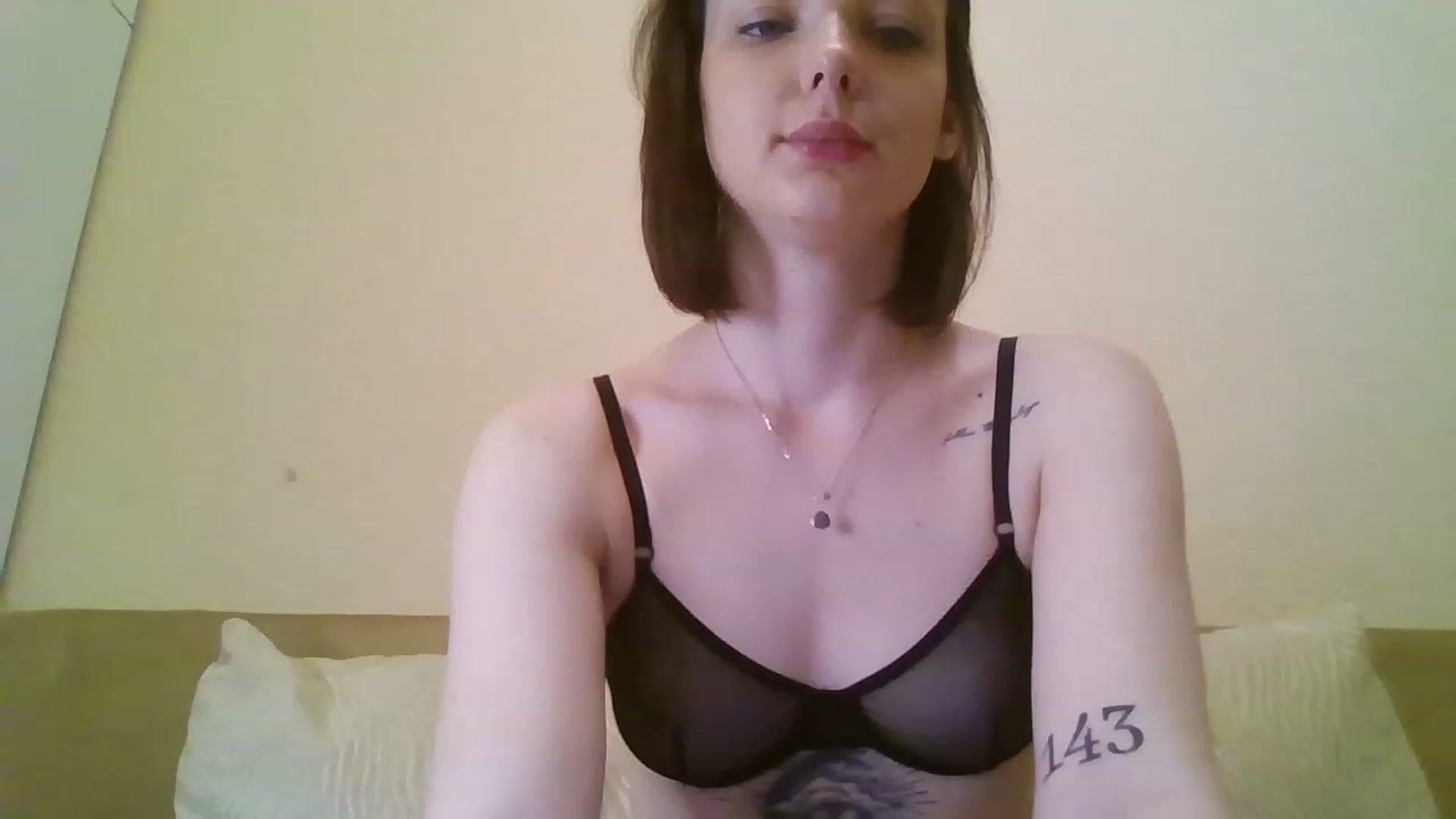 Gallery image thumbnail from RoxieSinner's myfreecams stream on, 03/01/2023, 12:55 image 5 of 20