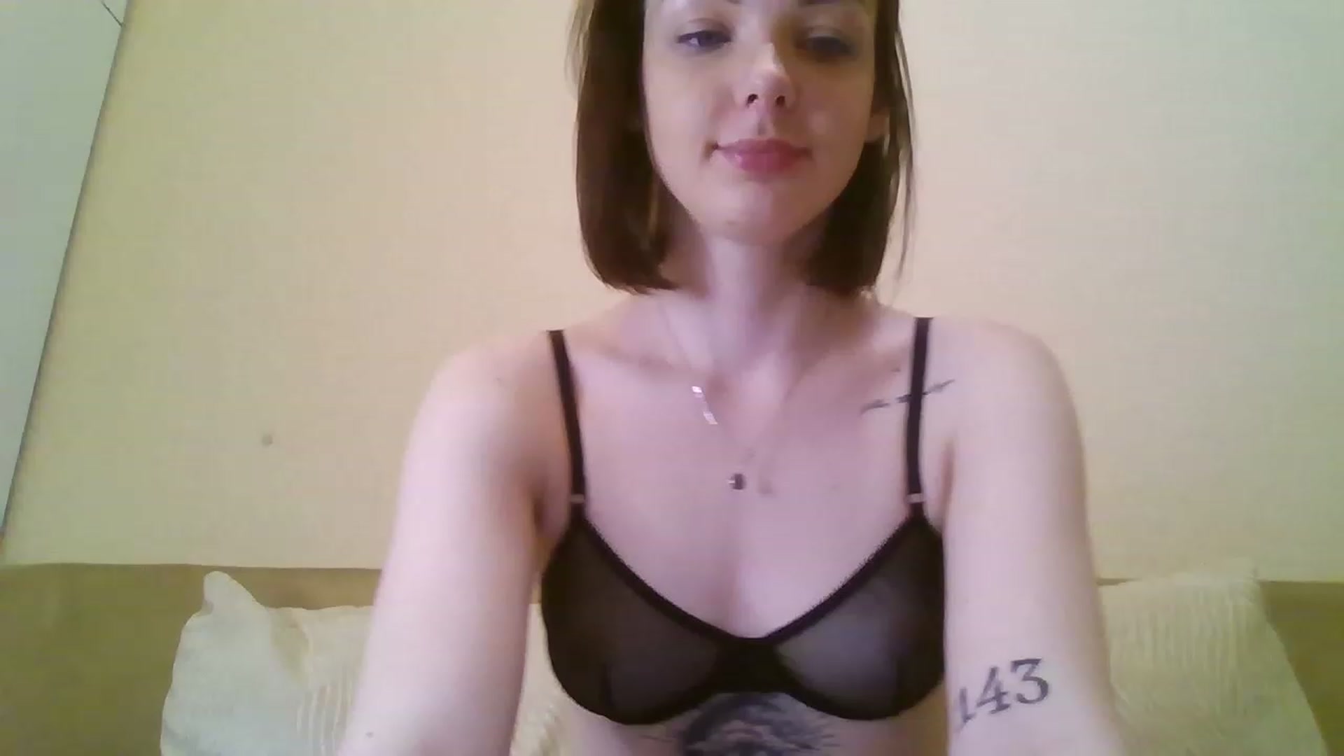 Gallery image thumbnail from RoxieSinner's myfreecams stream on, 03/01/2023, 12:55 image 8 of 20