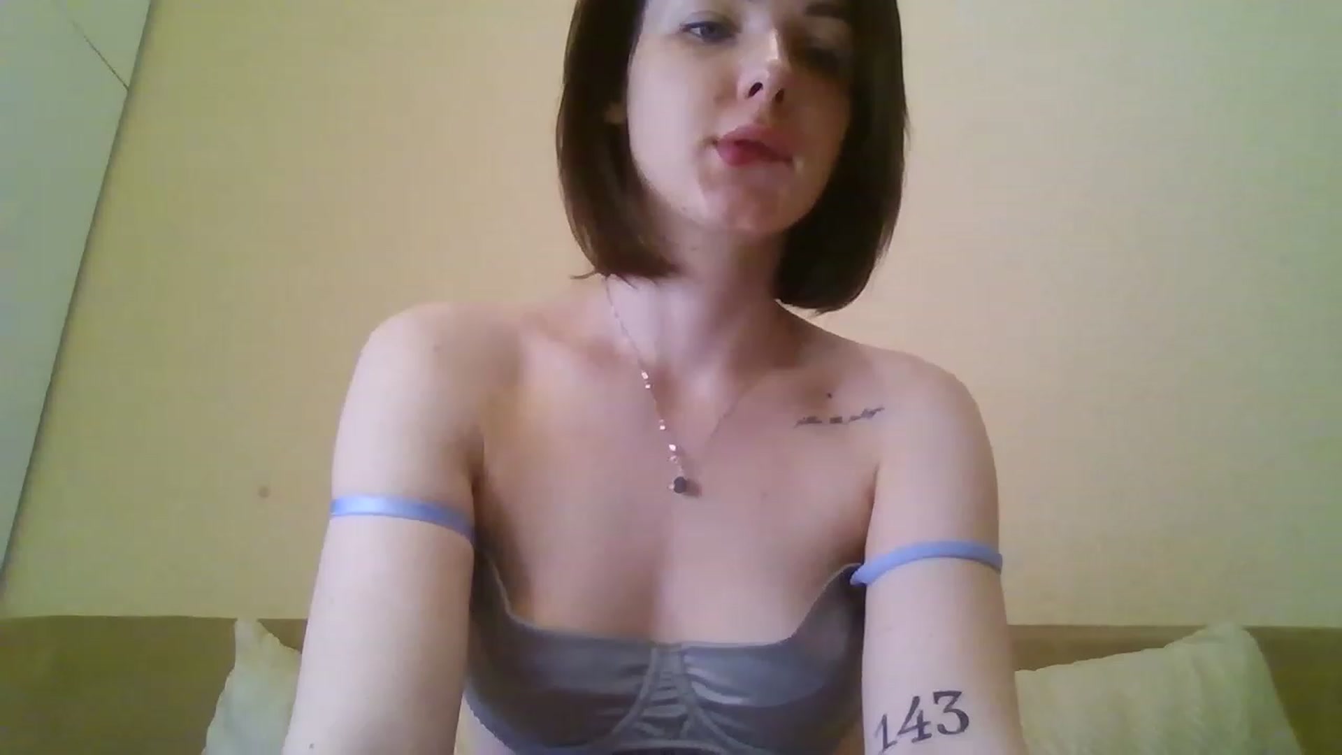 Gallery image thumbnail from RoxieSinner's myfreecams stream on, 03/05/2023, 09:52 image 7 of 20