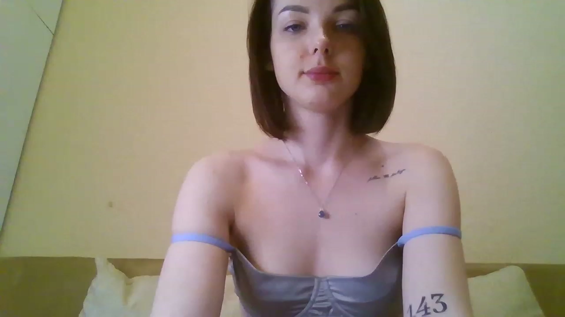 Gallery image thumbnail from RoxieSinner's myfreecams stream on, 03/05/2023, 12:44 image 15 of 20