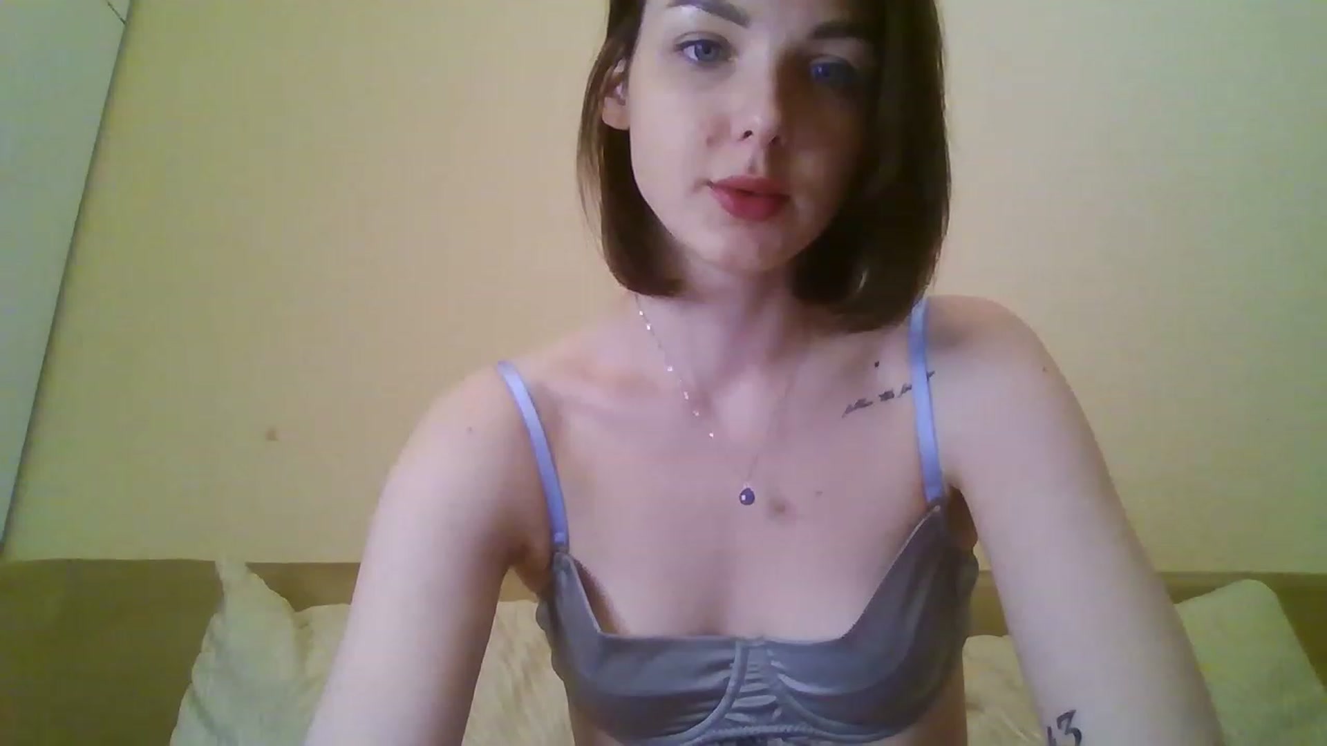 Gallery image thumbnail from RoxieSinner's myfreecams stream on, 03/05/2023, 14:32 image 13 of 20