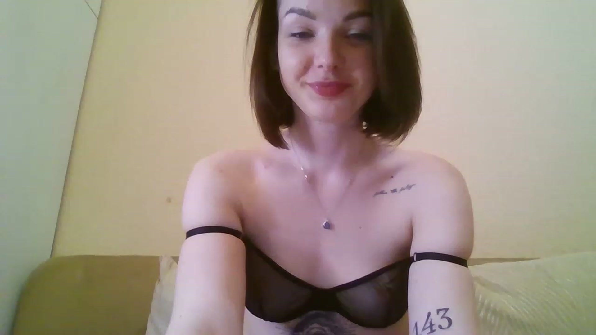 Gallery image thumbnail from RoxieSinner's myfreecams stream on, 03/07/2023, 13:33 image 13 of 20