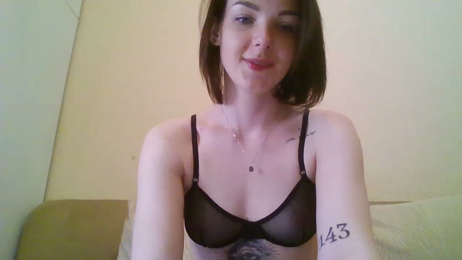 Gallery image thumbnail from RoxieSinner's myfreecams stream on, 03/07/2023, 13:33 image 6 of 20