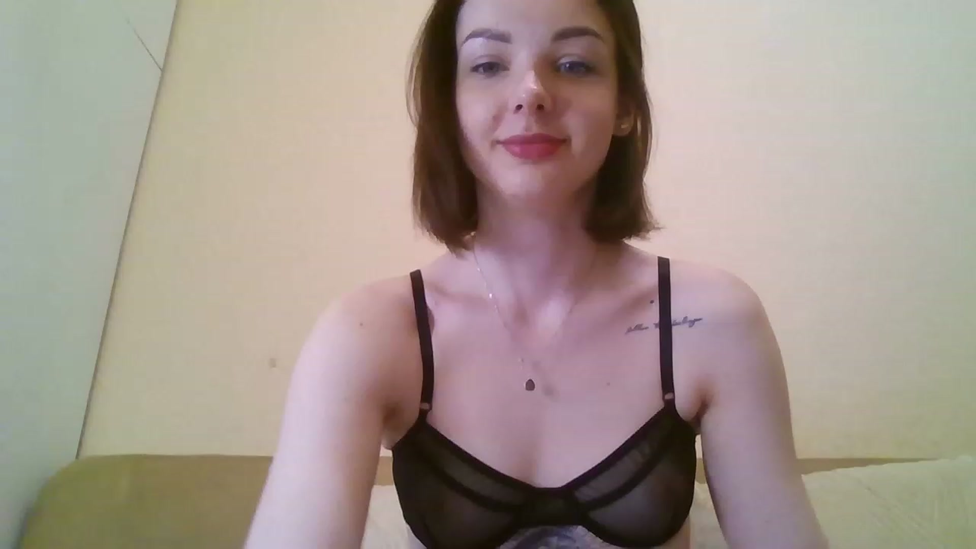 Gallery image thumbnail from RoxieSinner's myfreecams stream on, 03/08/2023, 10:08 image 7 of 20