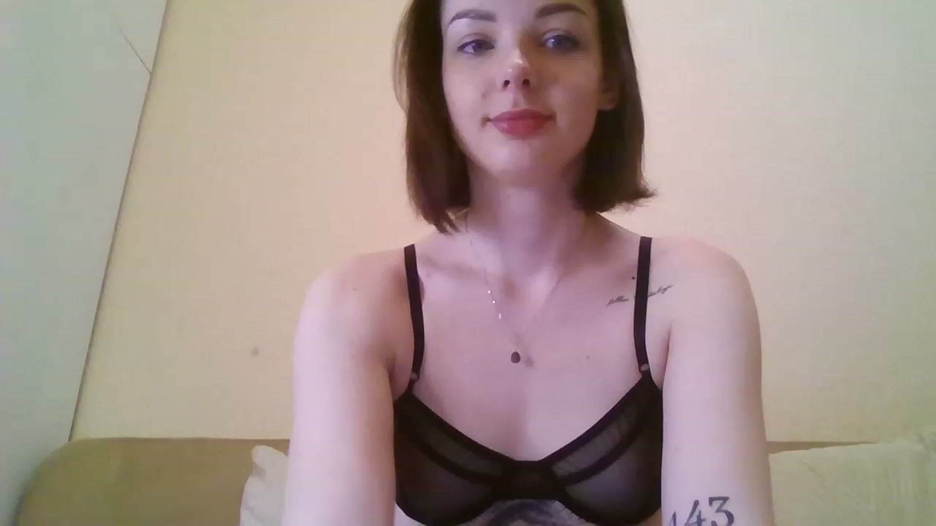Gallery image thumbnail from RoxieSinner's myfreecams stream on, 03/08/2023, 10:08 image 4 of 20