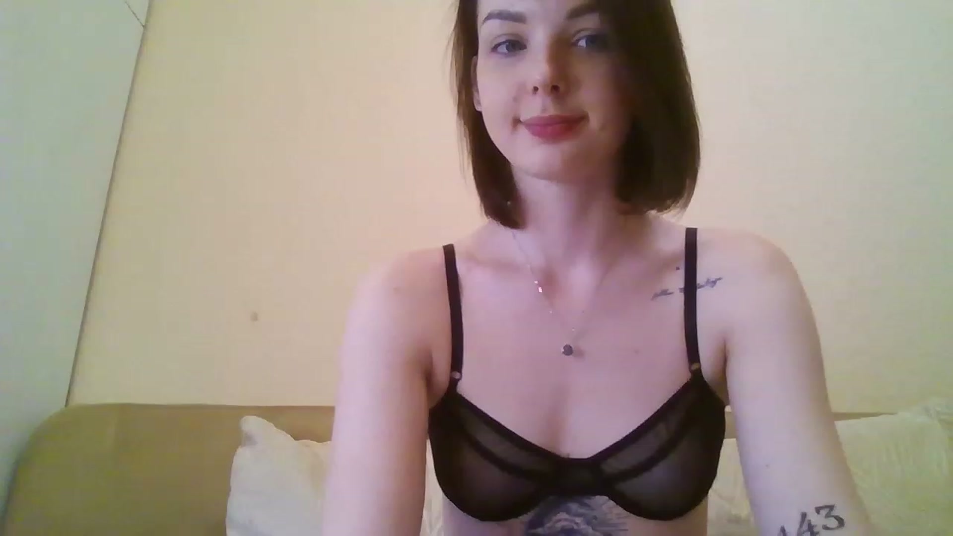 Gallery image thumbnail from RoxieSinner's myfreecams stream on, 03/08/2023, 14:12 image 5 of 20