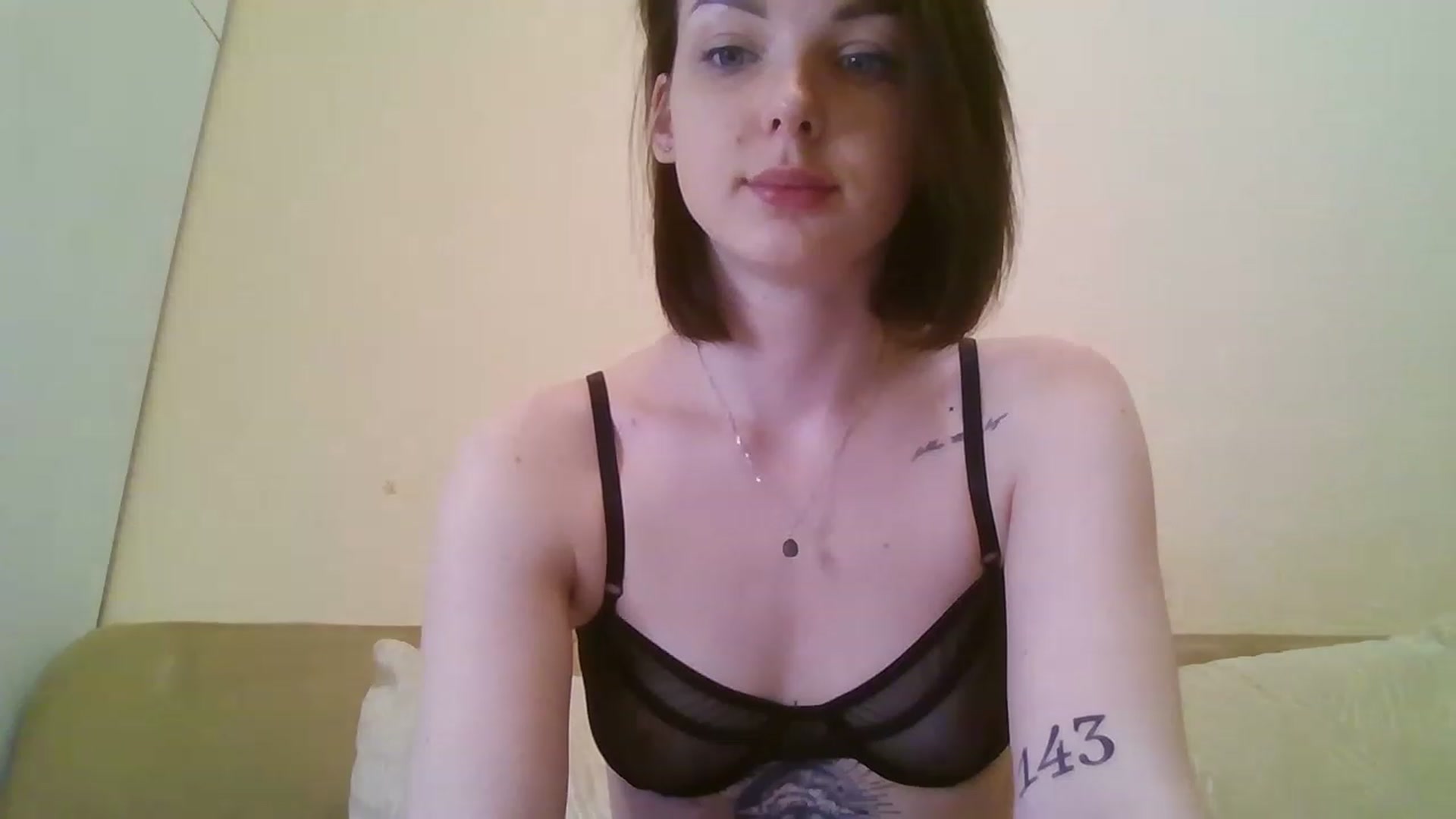 Gallery image thumbnail from RoxieSinner's myfreecams stream on, 03/08/2023, 15:13 image 11 of 20