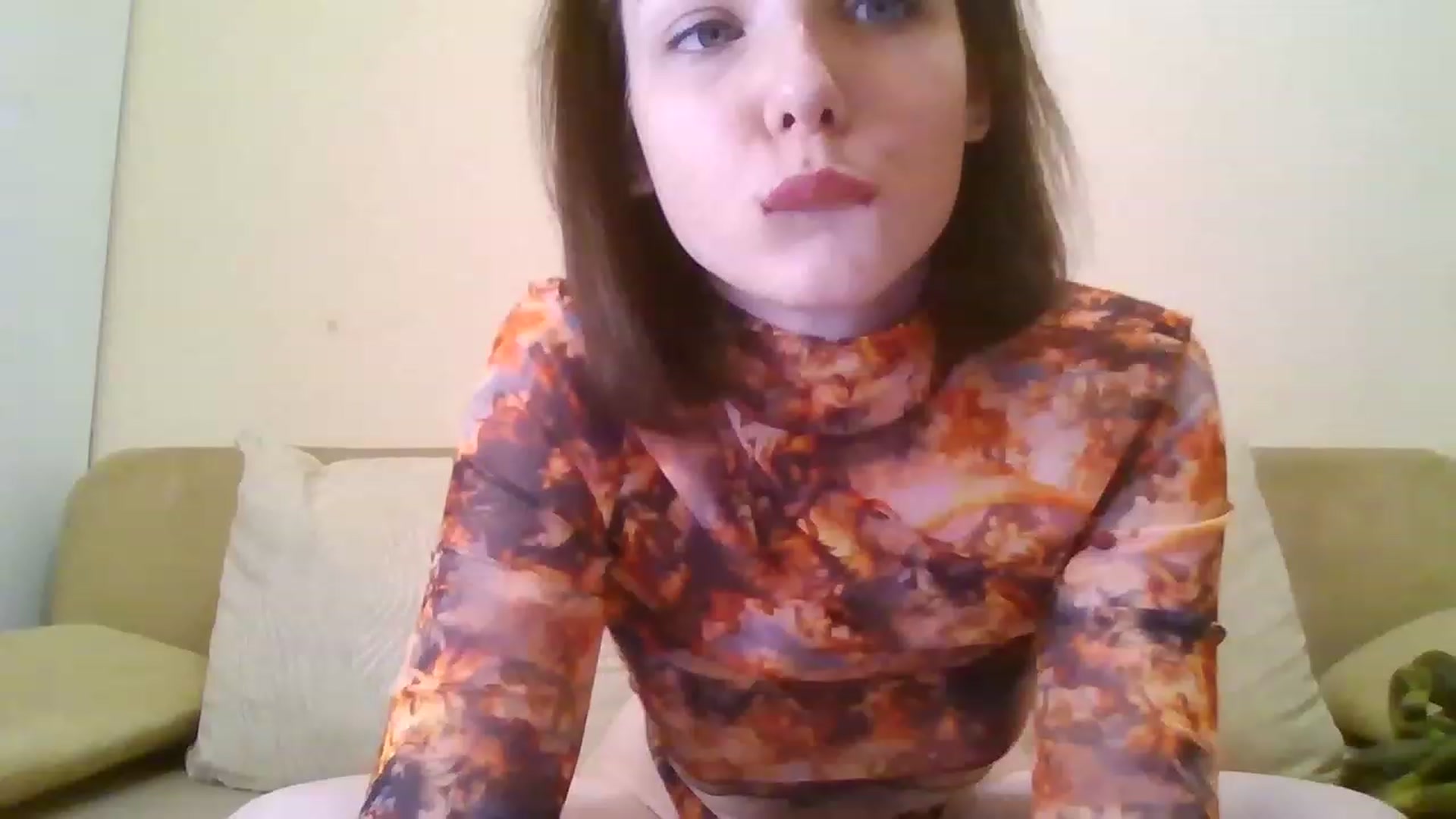 Gallery image thumbnail from RoxieSinner's myfreecams stream on, 03/11/2023, 15:07 image 7 of 20