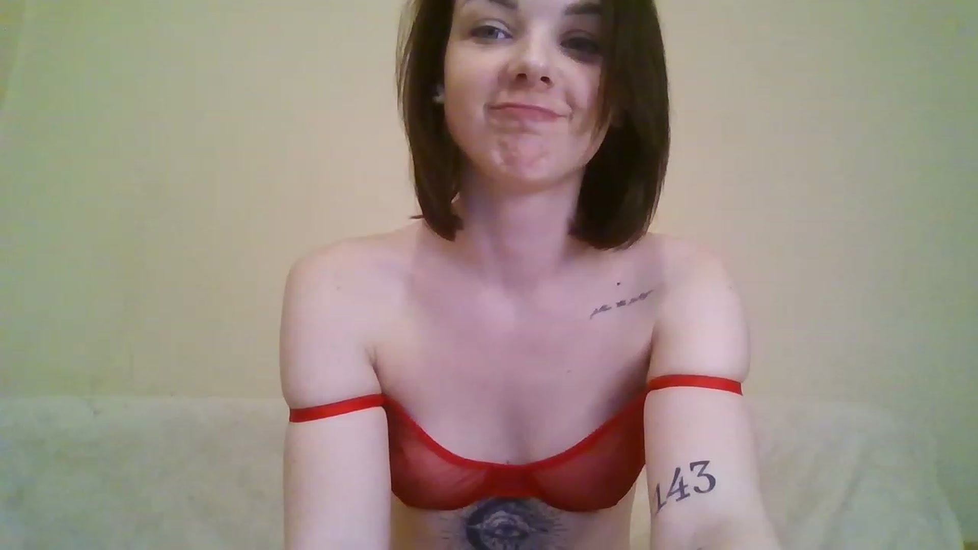 Gallery image thumbnail from RoxieSinner's myfreecams stream on, 03/15/2023, 14:59 image 6 of 20