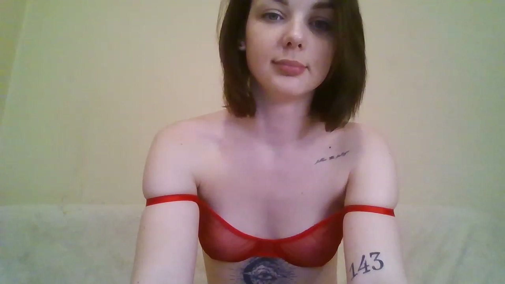 Gallery image thumbnail from RoxieSinner's myfreecams stream on, 03/15/2023, 14:59 image 3 of 20