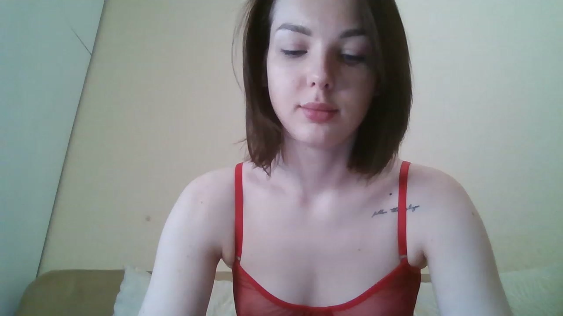 Gallery image thumbnail from RoxieSinner's myfreecams stream on, 03/18/2023, 12:36 image 6 of 20