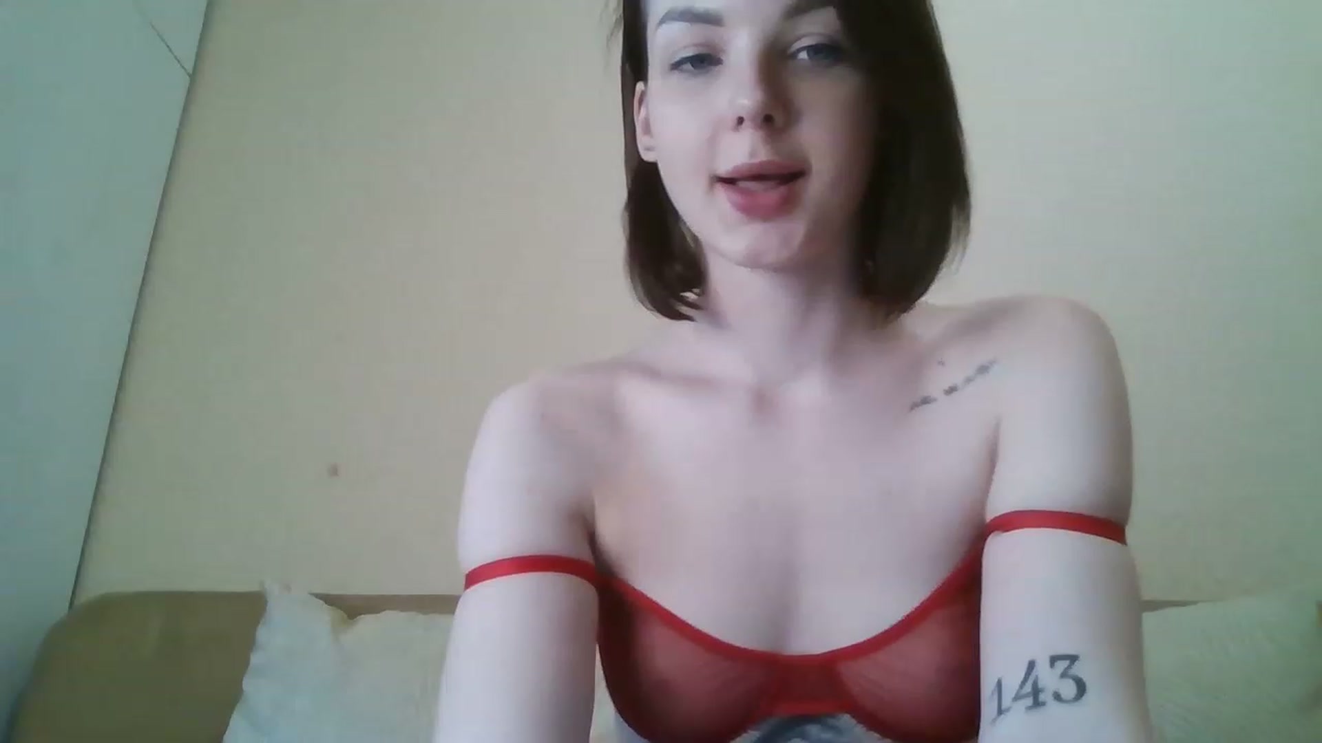 Gallery image thumbnail from RoxieSinner's myfreecams stream on, 03/18/2023, 14:59 image 8 of 20