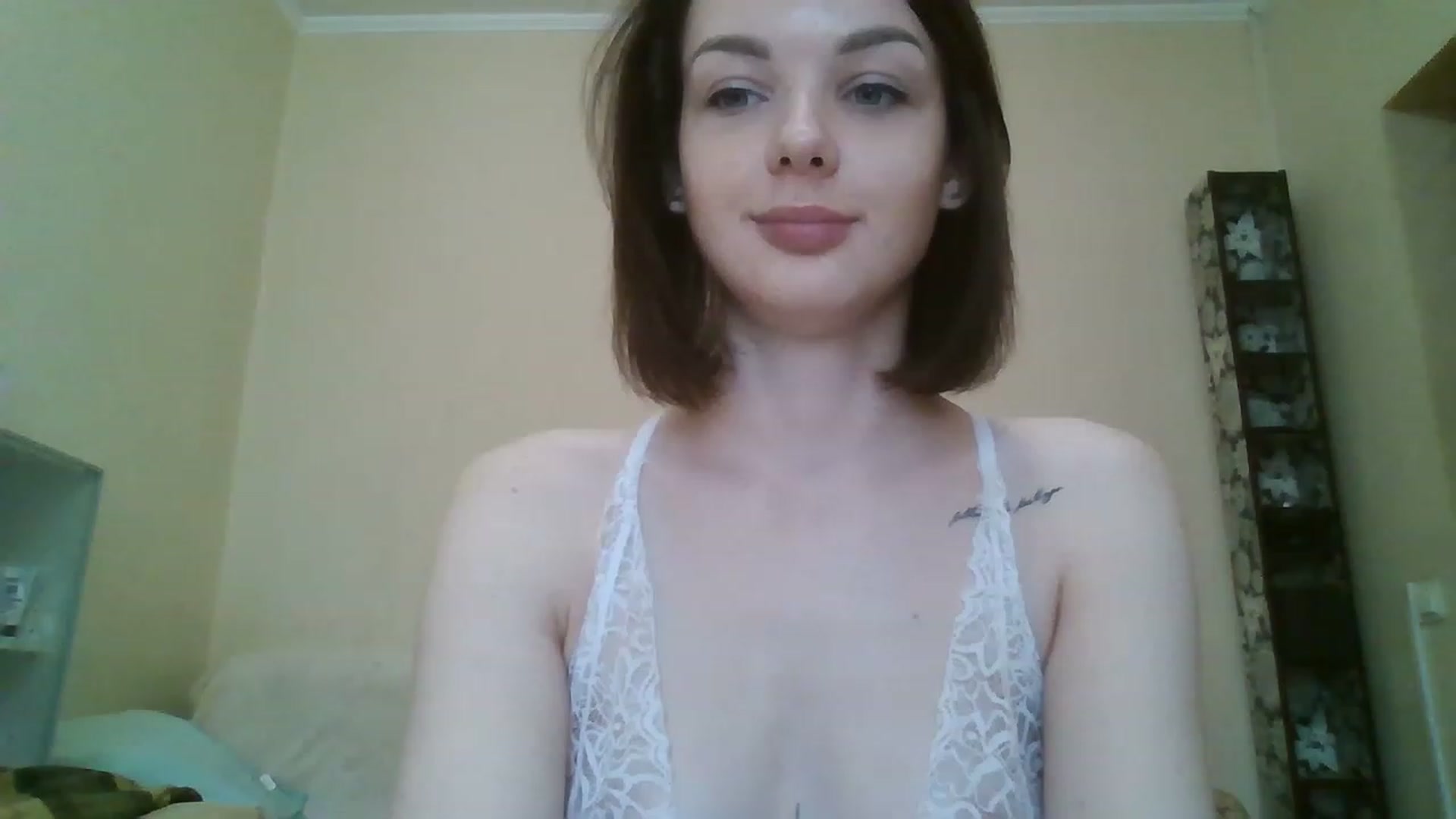 Gallery image thumbnail from RoxieSinner's myfreecams stream on, 03/19/2023, 12:12 image 4 of 20