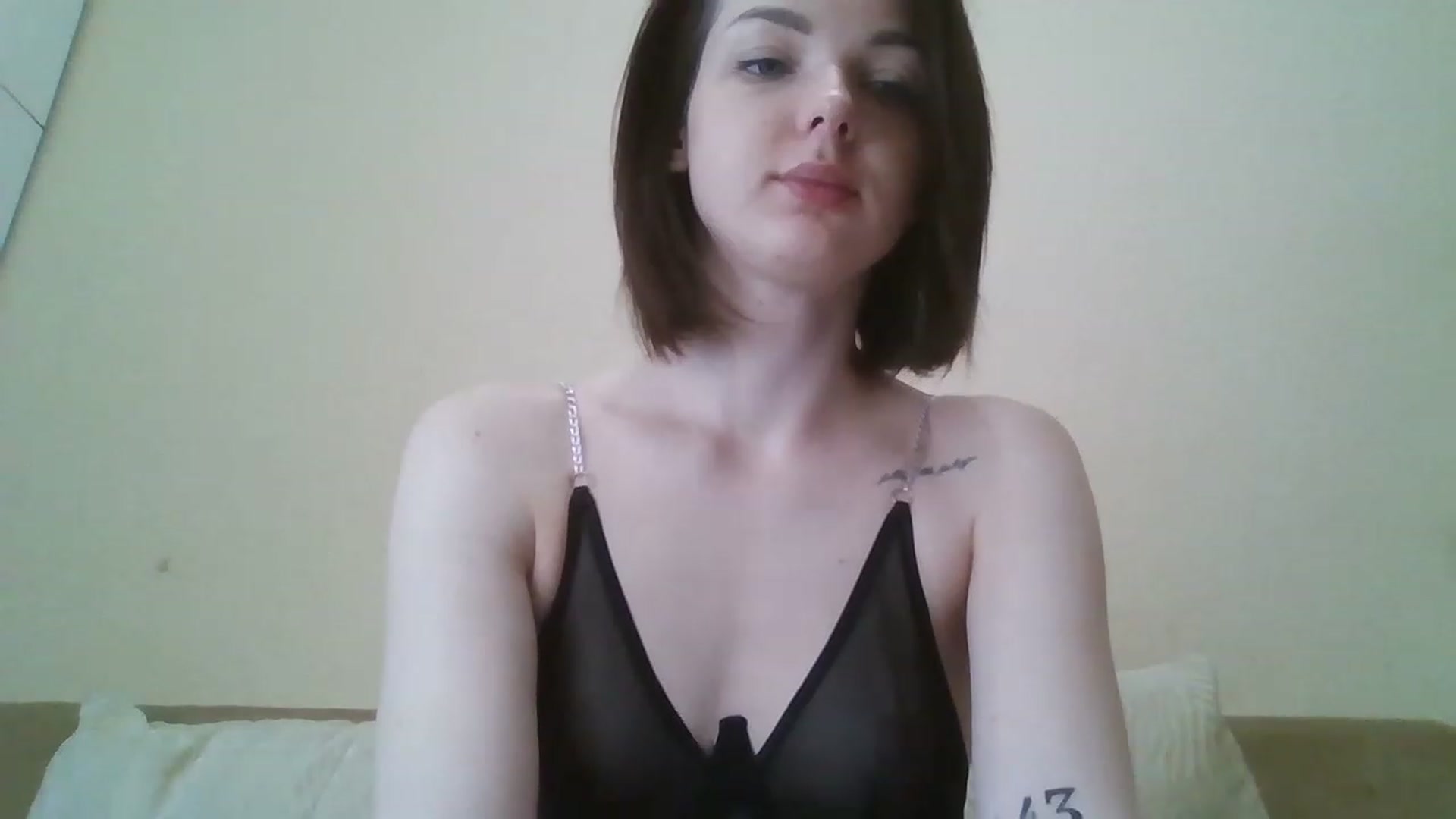 Gallery image thumbnail from RoxieSinner's myfreecams stream on, 03/21/2023, 10:13 image 14 of 20
