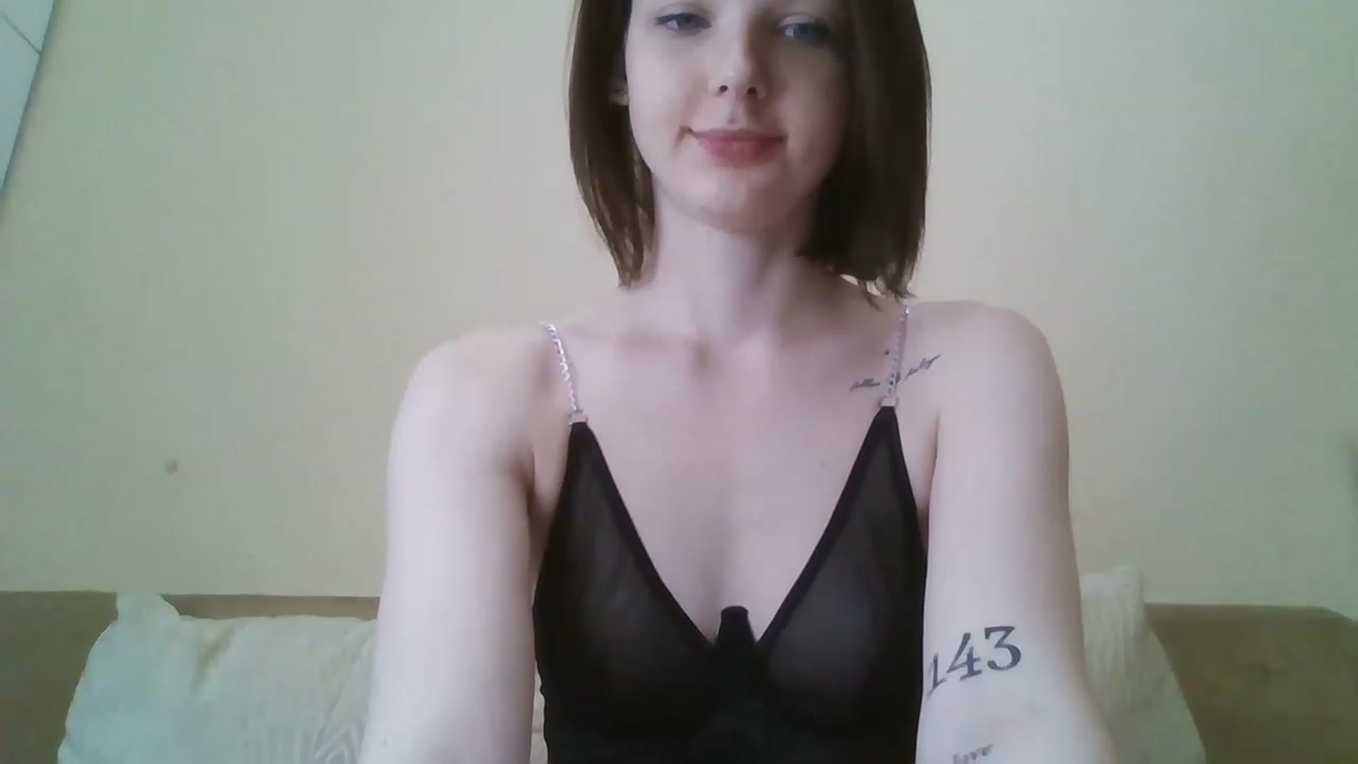 Gallery image thumbnail from RoxieSinner's myfreecams stream on, 03/21/2023, 11:40 image 13 of 20